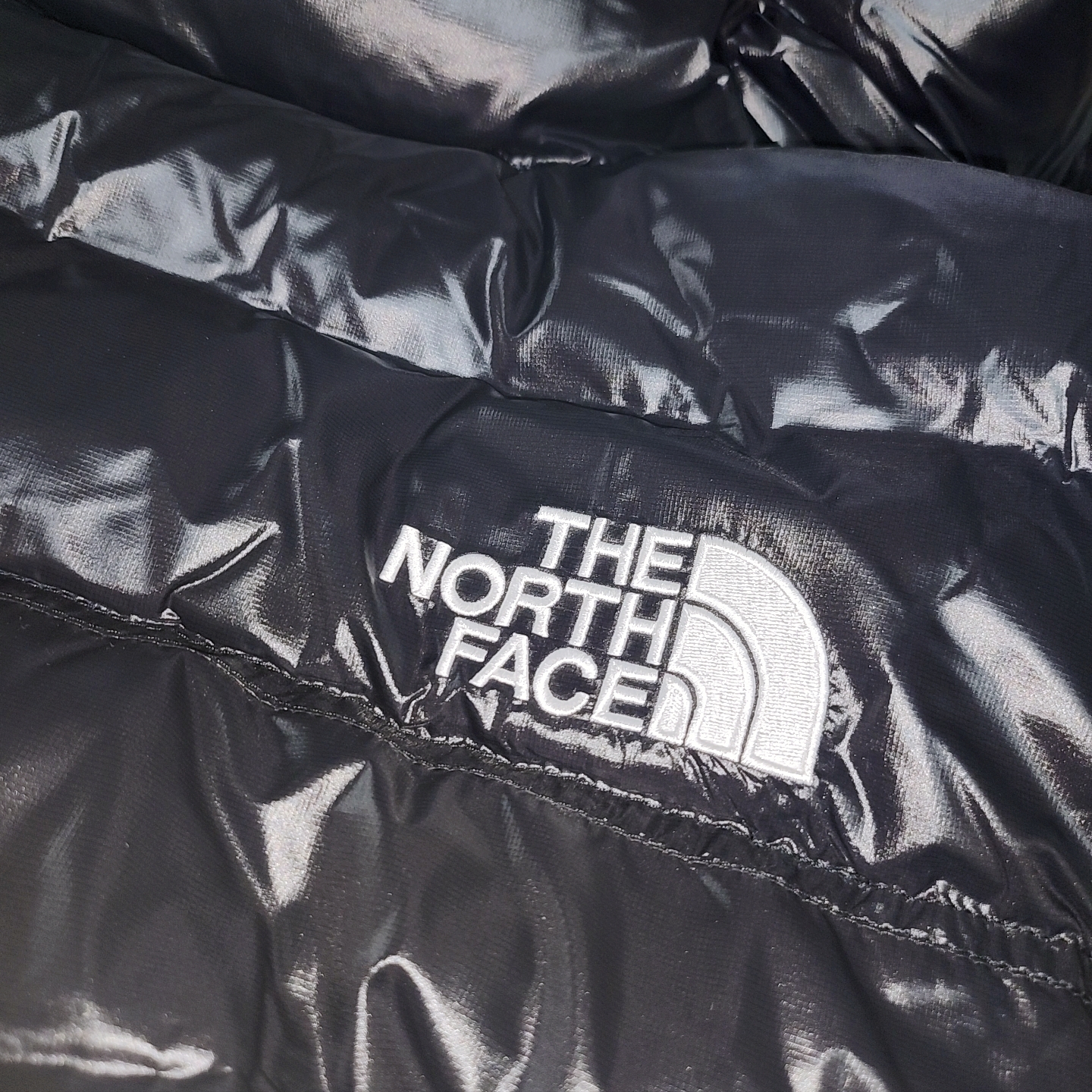 (W) The North Face Nuptse Short Jacket TNF Black 착용 스타일