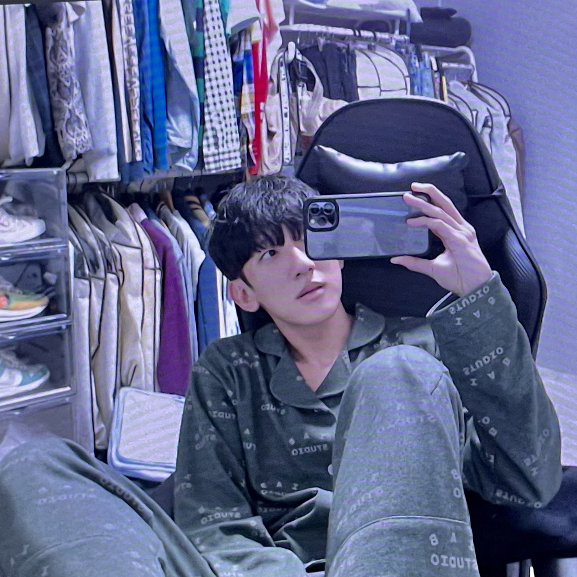 IAB Studio Pajama Set Deep Green, Nike x Sacai LDWaffle Green Multi 착용 스타일 - 2
