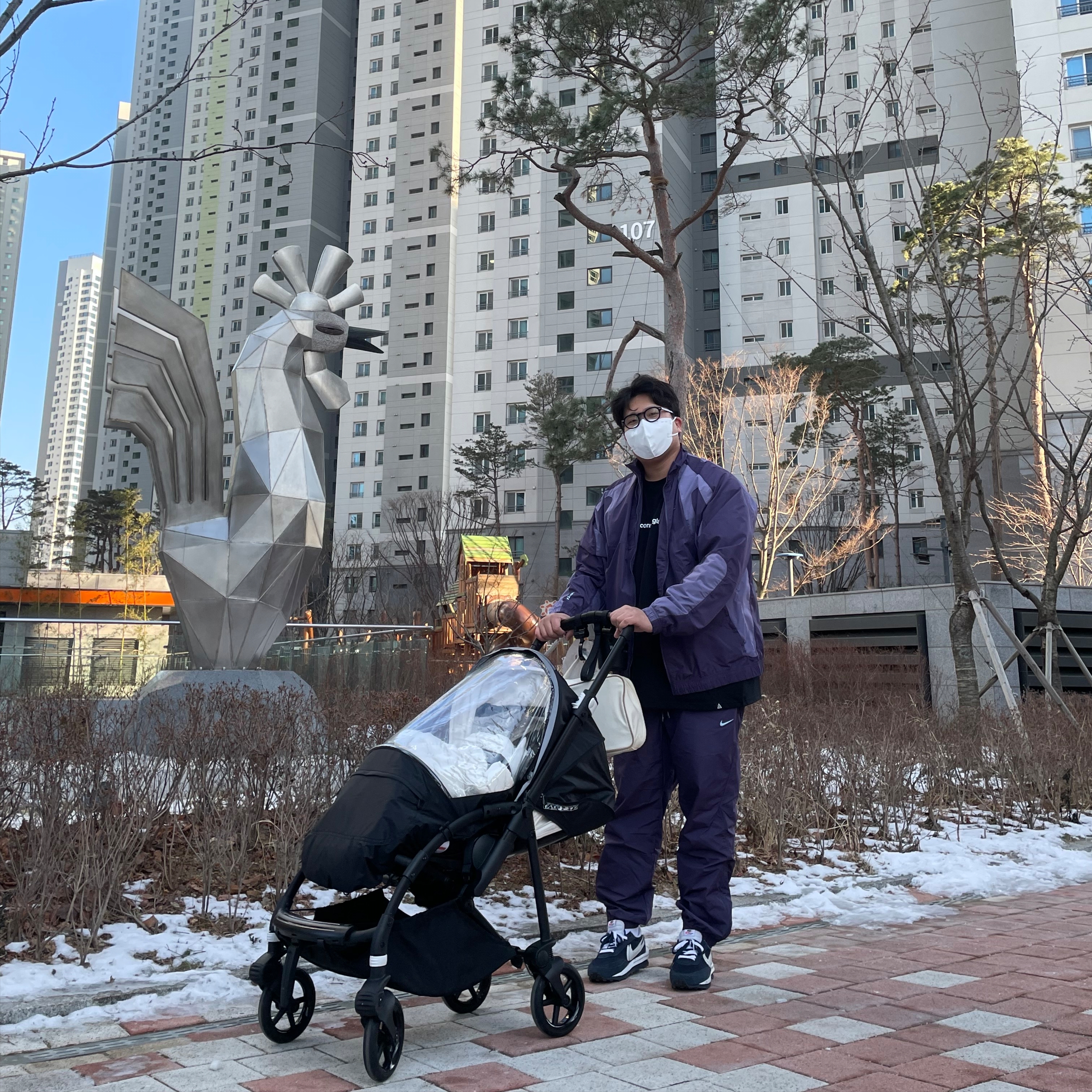 Nike x Drake Nocta NRG Nylon Track Jacket Dark Raisin - US/EU, Nike x Drake Nocta NRG Nylon Track Pants Dark Raisin - US/EU 착용 스타일