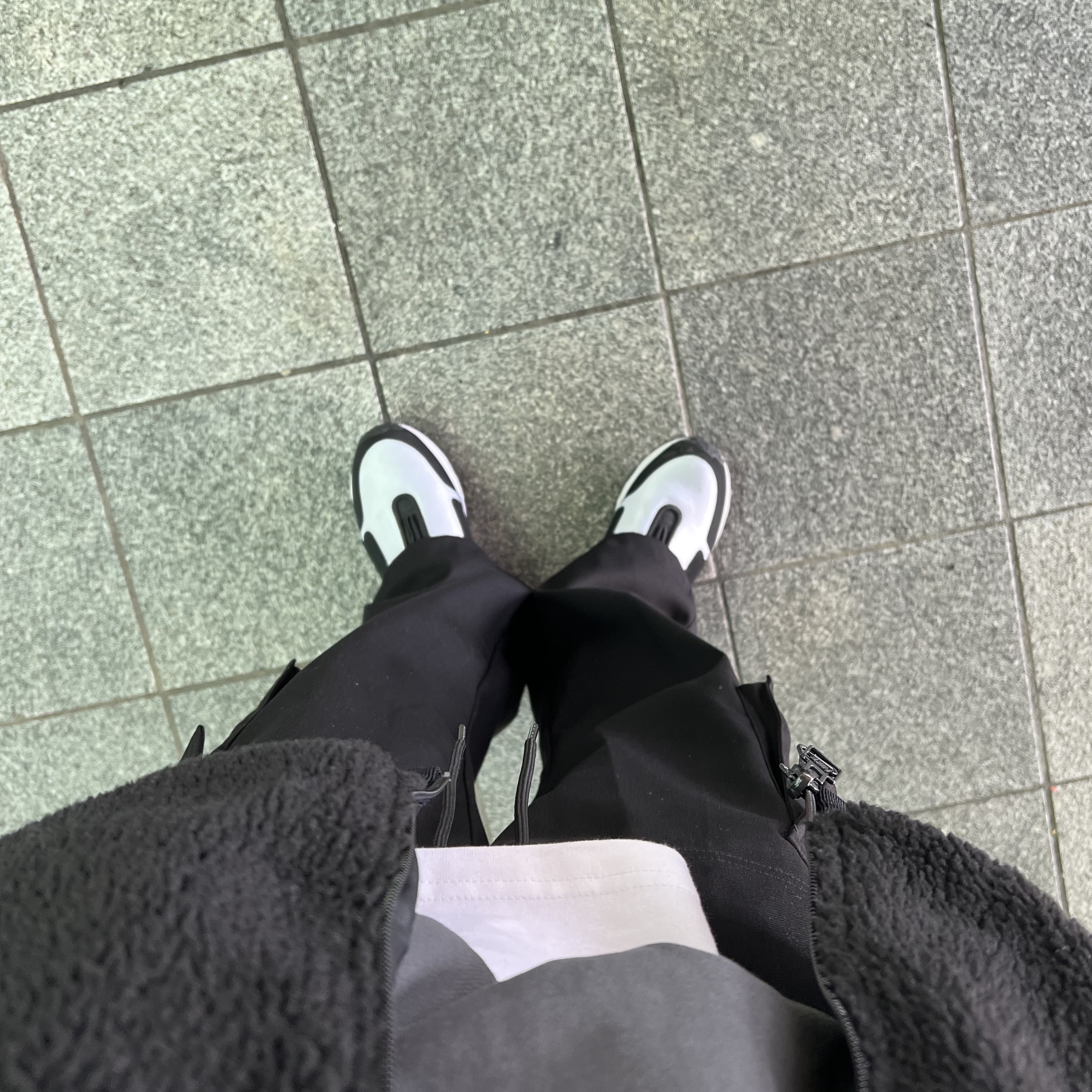 Nike x Comme des Garcons Homme Plus Air Max Sunder SP White Black 착용 스타일