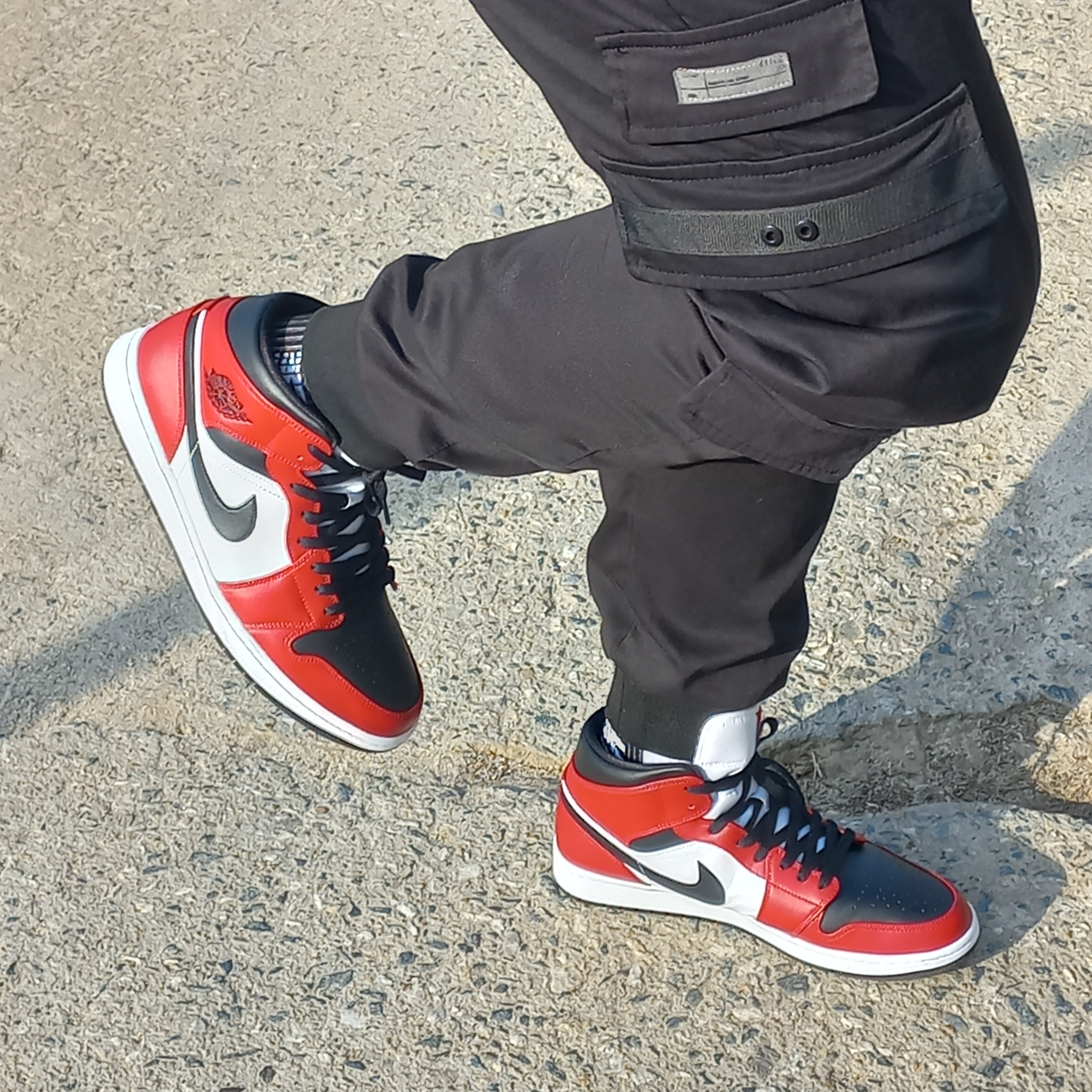 Jordan Legacy 312 Low Chicago 2022, Jordan 1 Mid Chicago Black Toe 착용 스타일 - 2
