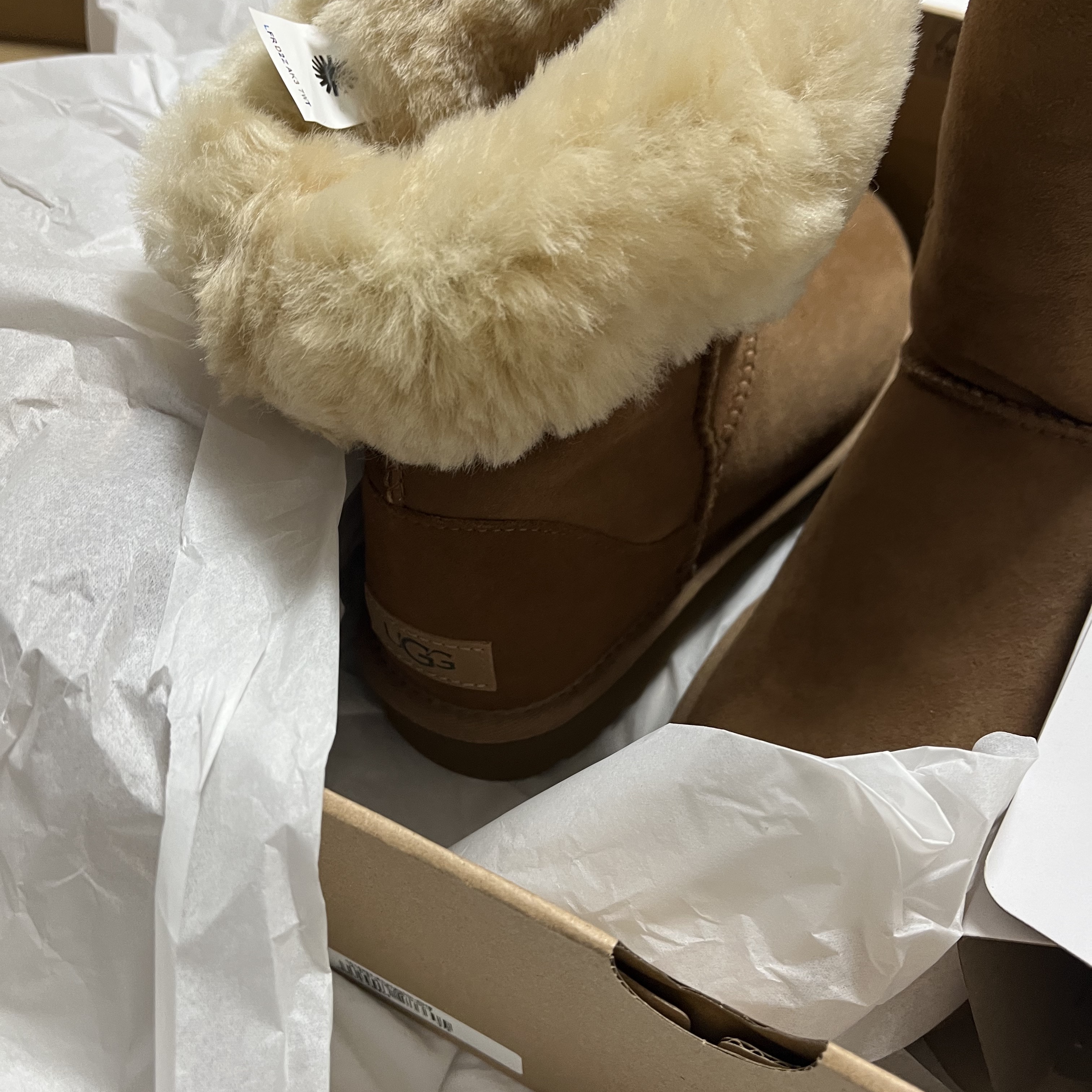 (W) UGG Classic Short II Boots Chestnut 착용 스타일