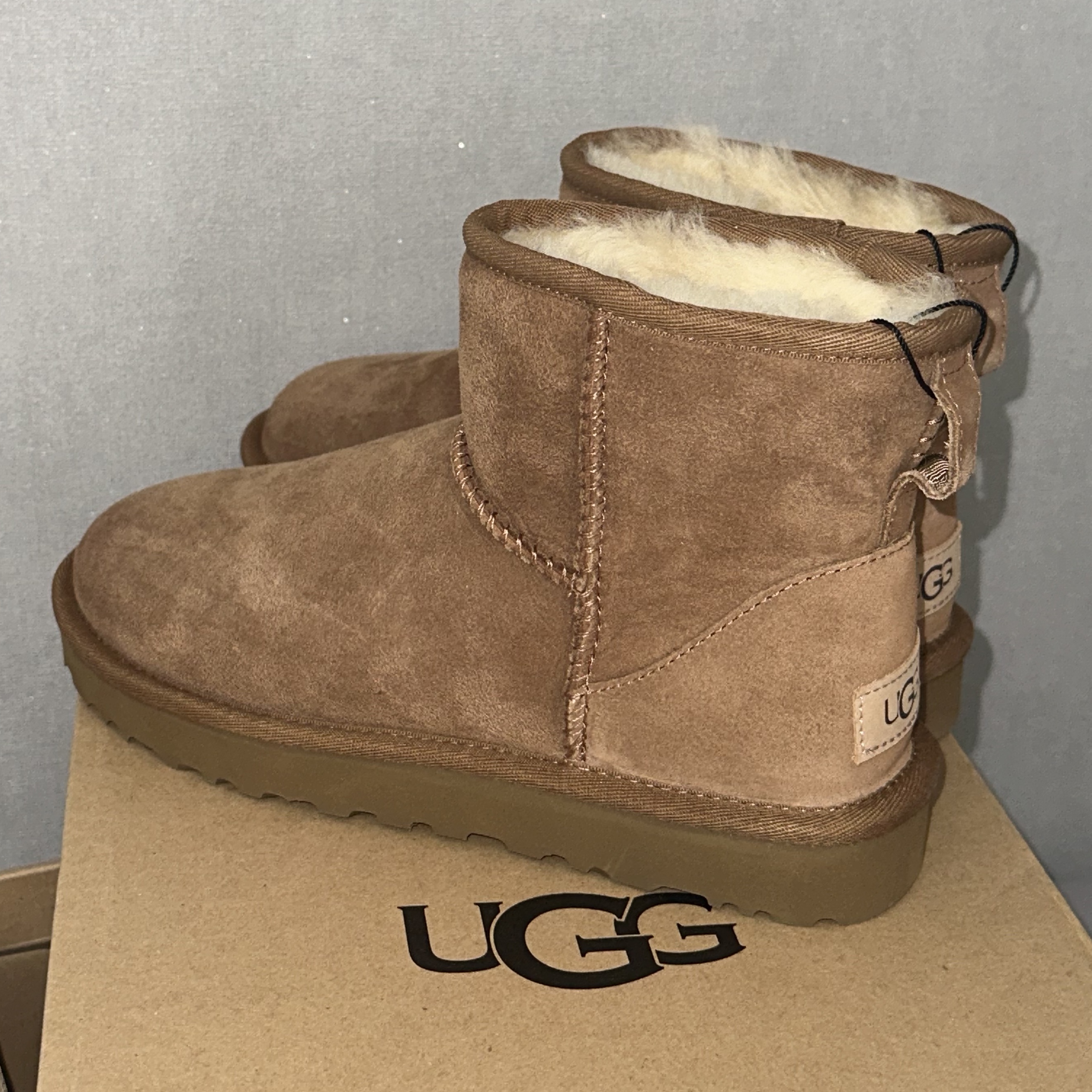 (W) UGG Classic Mini II Boots Chestnut 착용 스타일