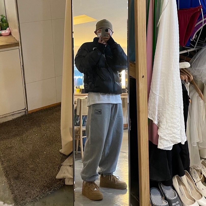 Nike x Stussy NRG RA Fleece Pants Dark Grey Heather (DJ9490-063), Nike x Supreme Air Force 1 Low Flax 착용 스타일 - 2