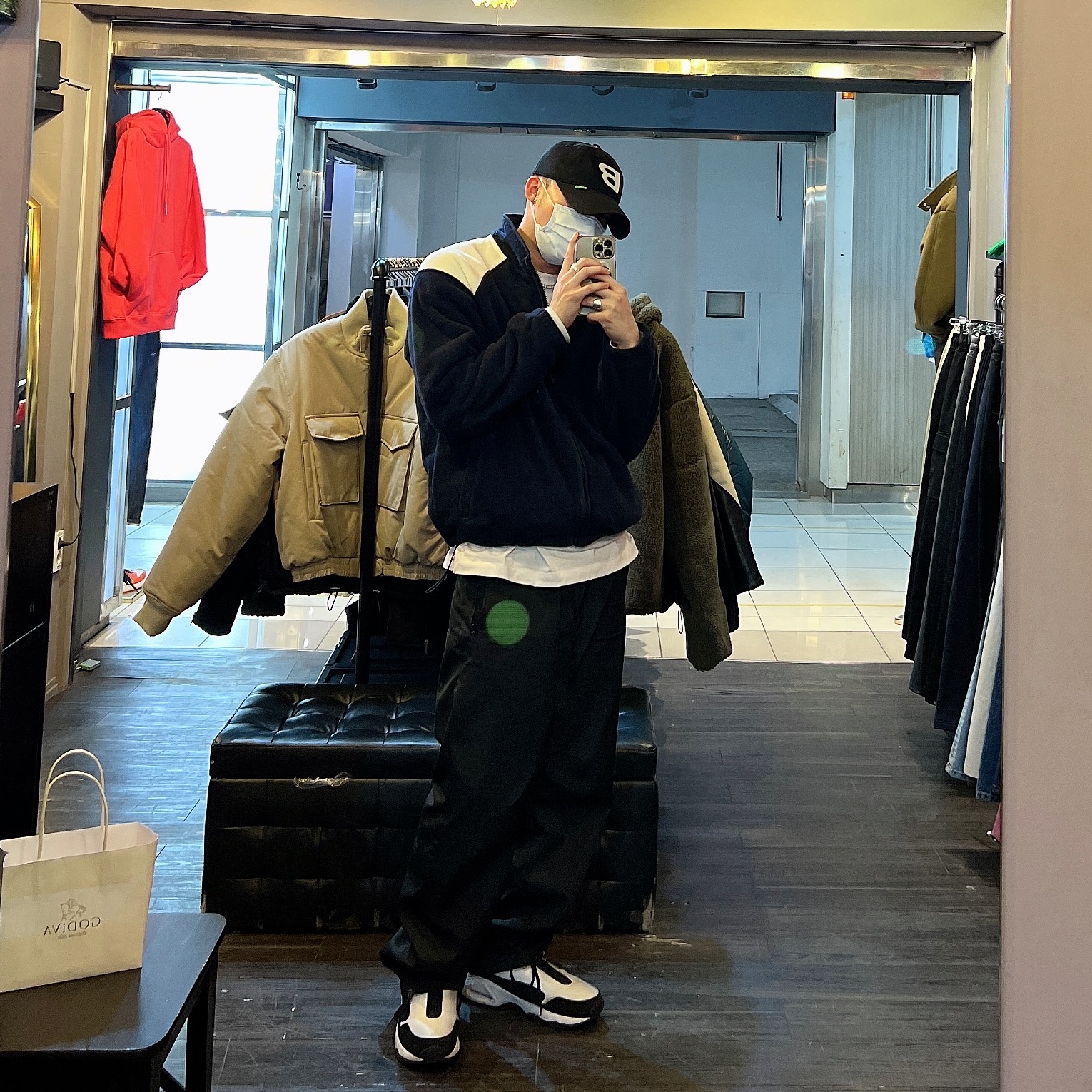 Nike x Comme des Garcons Homme Plus Air Max Sunder SP White Black 착용 스타일 - 3