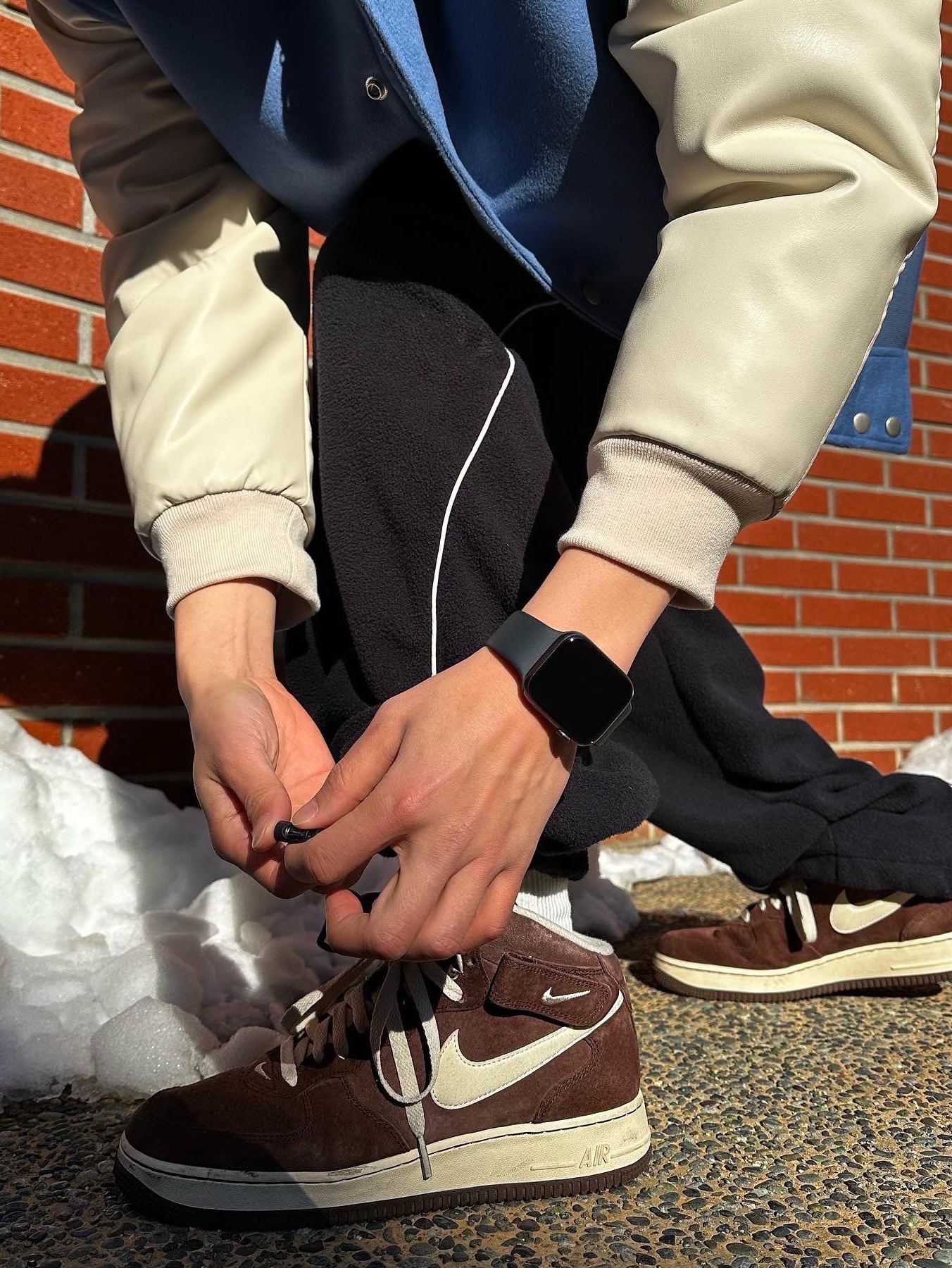 Nike Air Force 1 Mid '07 QS Chocolate 착용 스타일 - 2