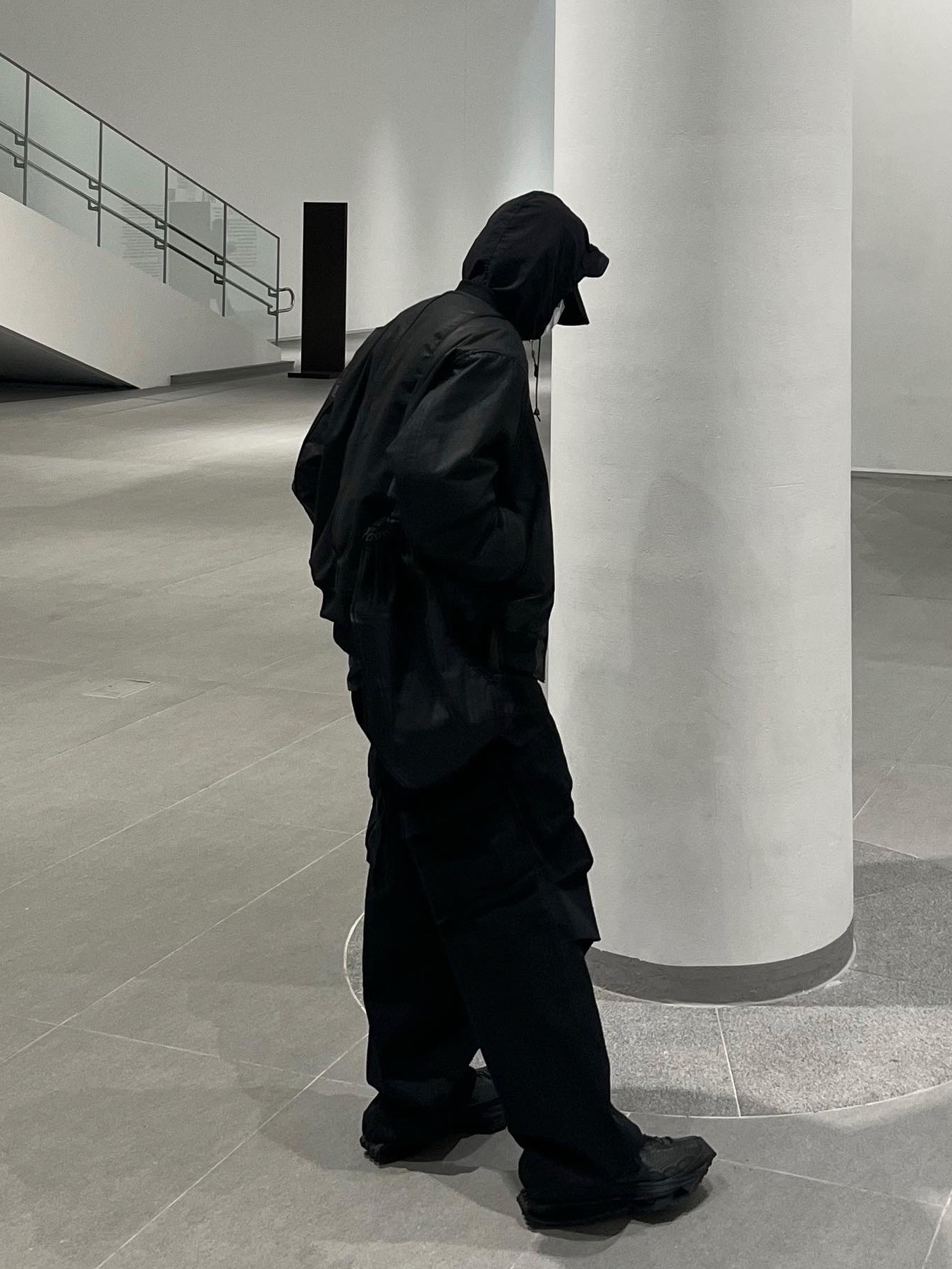 Nike x Matthew M Williams Zoom 004 Triple Black 착용 스타일 - 2
