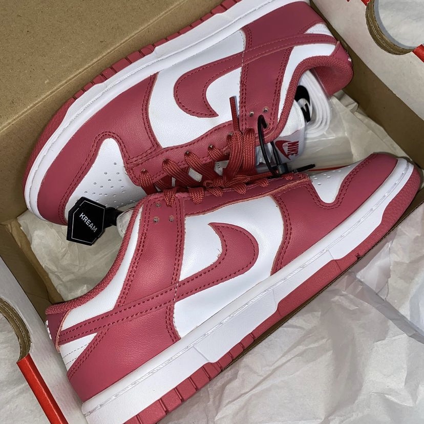(W) Nike Dunk Low Archeo Pink 착용 스타일