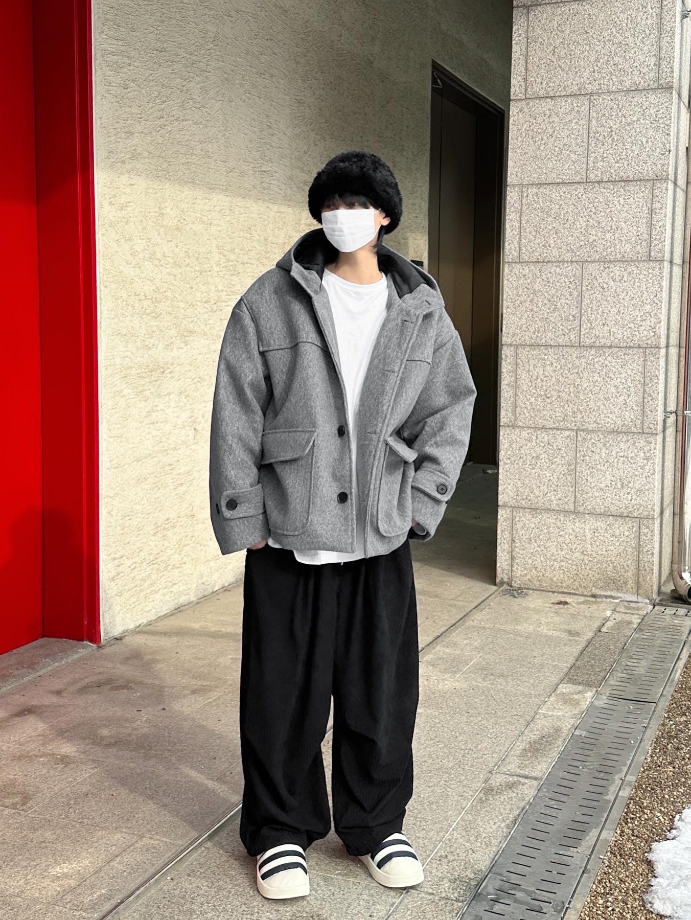 Adidas Puffylette Off White 착용 스타일 - 1