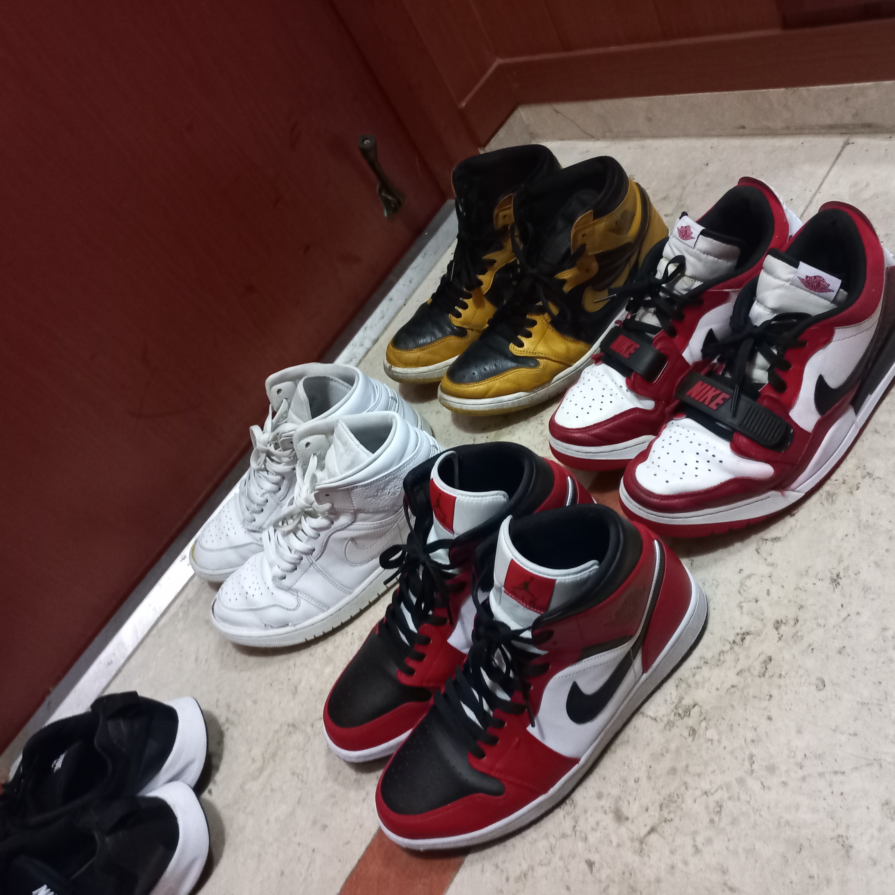 Jordan Legacy 312 Low Chicago 2022, Jordan 1 Mid Chicago Black Toe 착용 스타일 - 1