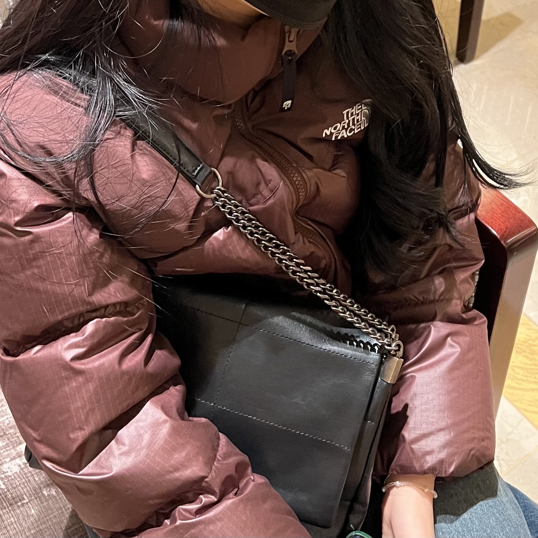 (W) The North Face White Label Novelty Nuptse Down Jacket Cocoa Brown 착용 스타일