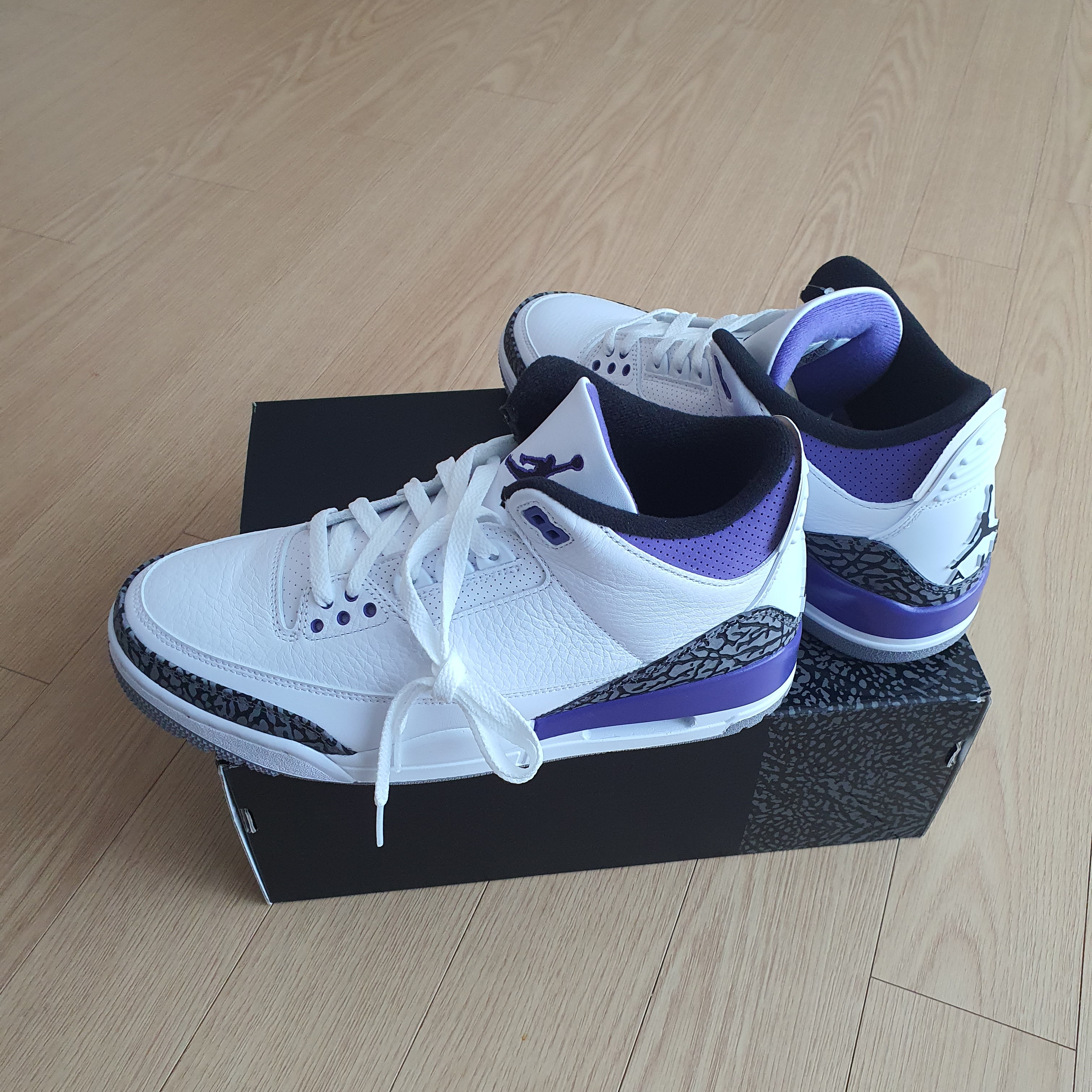 Jordan 3 Retro Dark Iris 착용 스타일 - 2