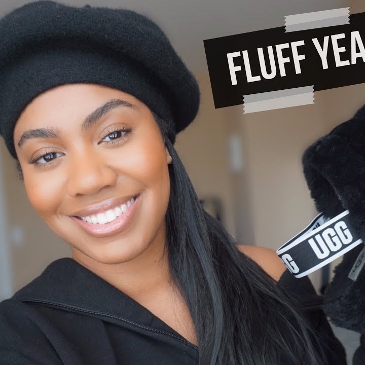 (W) UGG Fluff Yeah Slide Black 착용 스타일 - 1