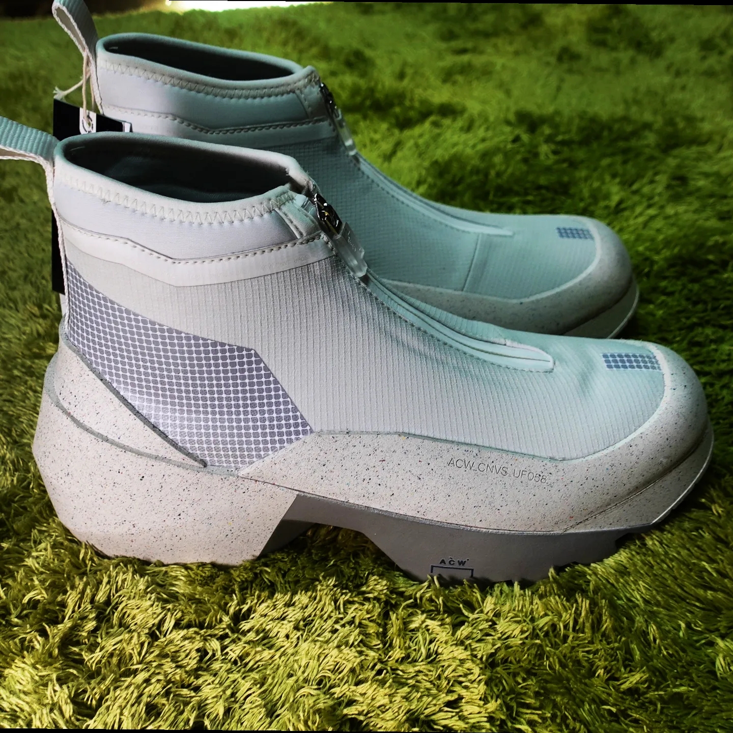 Converse x A-Cold-Wall Geo Forma Boot Lily White 착용 스타일 - 2