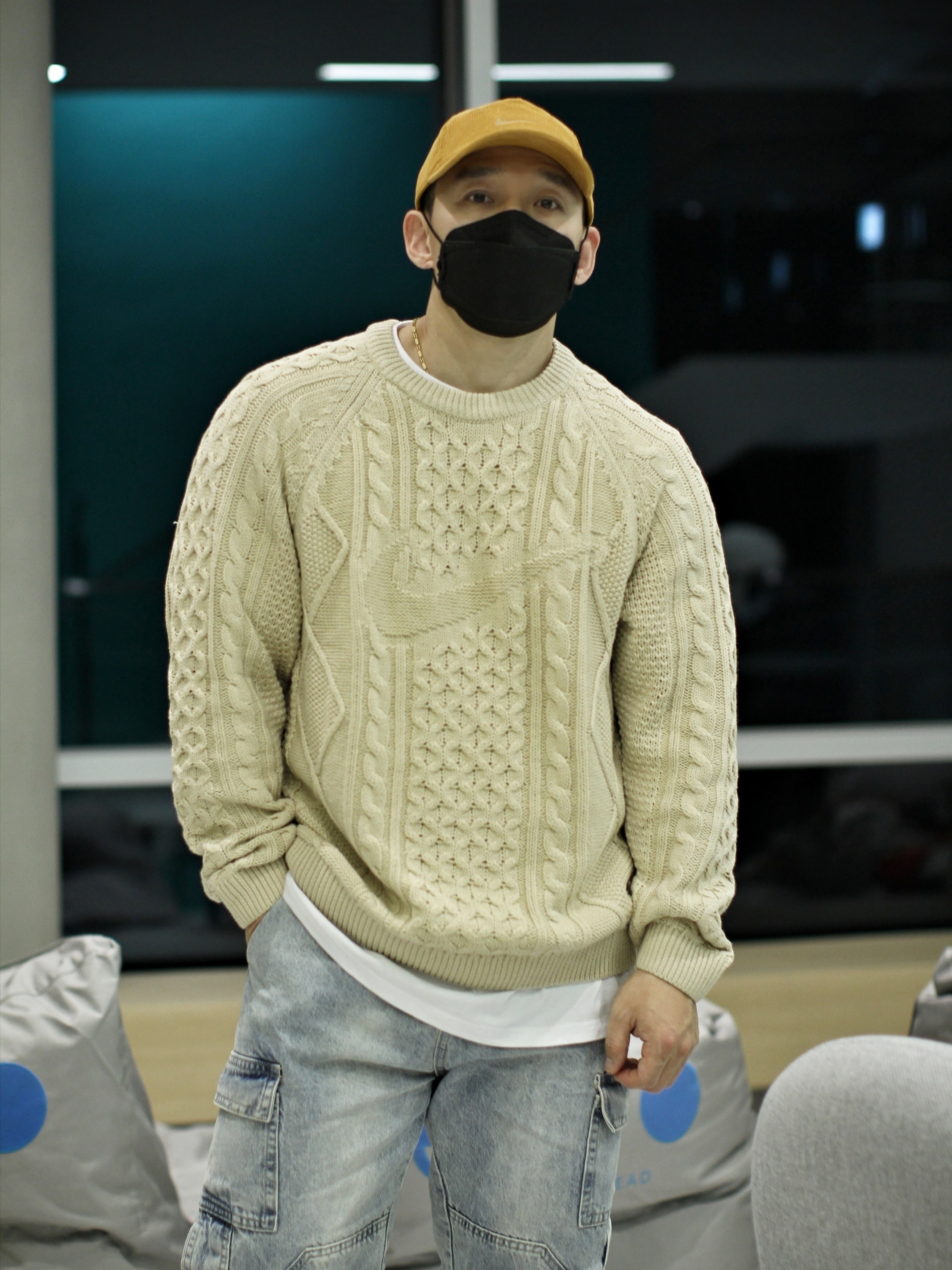 Nike SB Heritage 86 Corduroy WSD Cap Chutney, Nike Cable Knit LS Sweater Rattan - Asia 착용 스타일 - 1