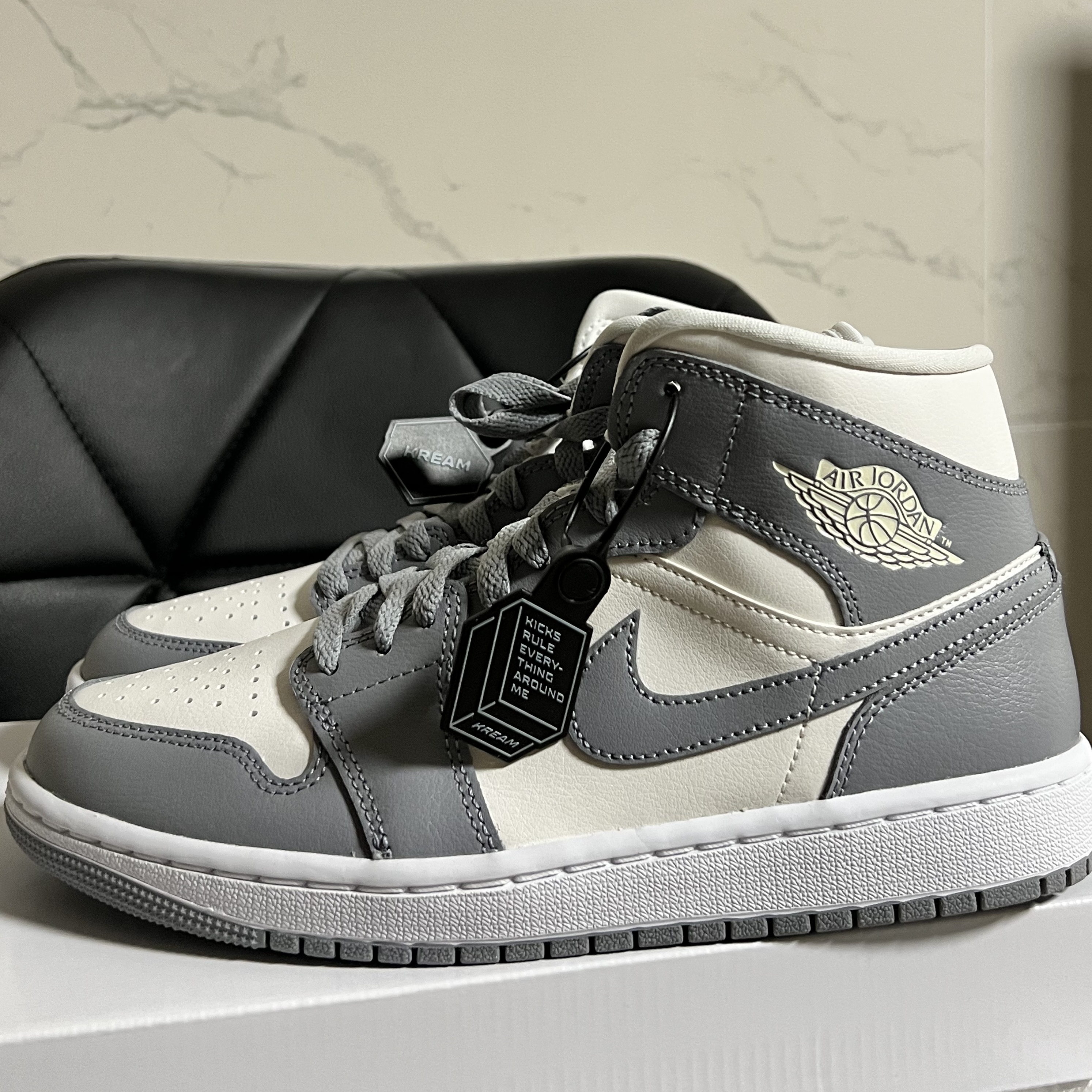(W) Jordan 1 Mid Sail Stealth 착용 스타일
