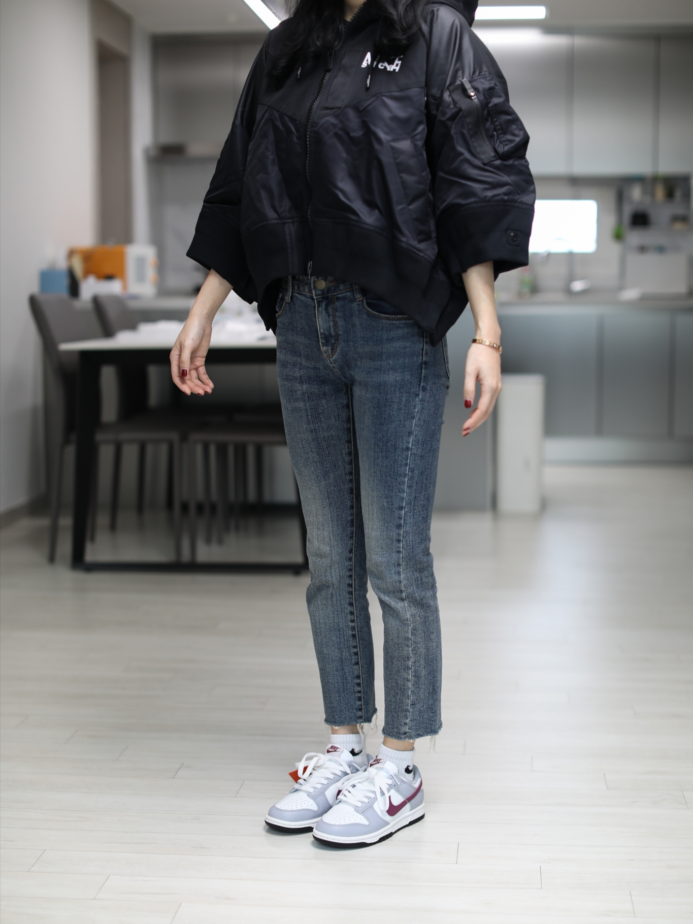 (W) Nike Dunk Low Wolf Grey Rosewood, (W) Nike x Sacai NRG Full Zip Hooded Jacket Black - Asia 착용 스타일