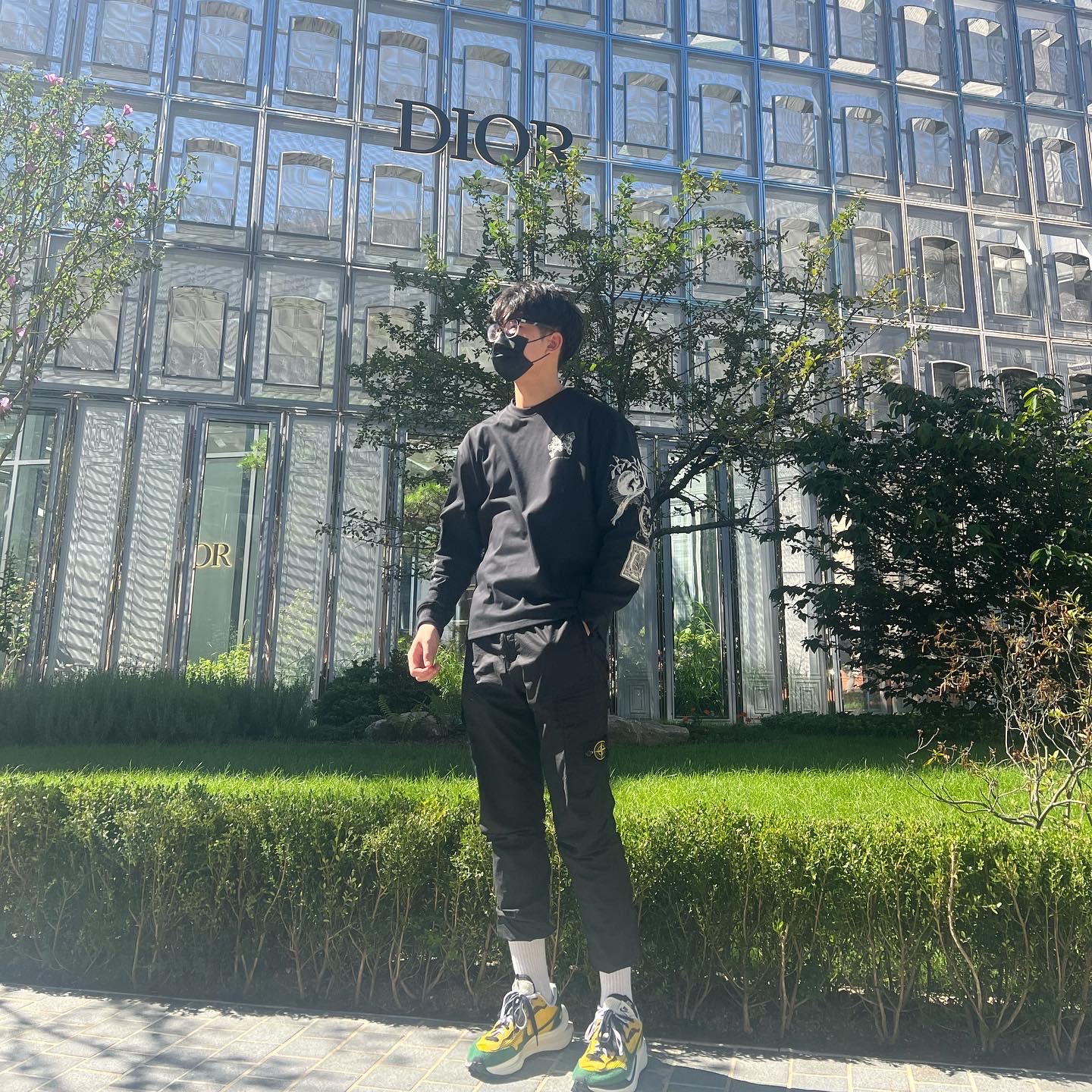 Stone Island 31303 Stretch Cotton Tela Paracadute Cargo Pants Black - 22SS, Nike x Sacai VaporWaffle Tour Yellow & Gorge Green Sail 착용 스타일
