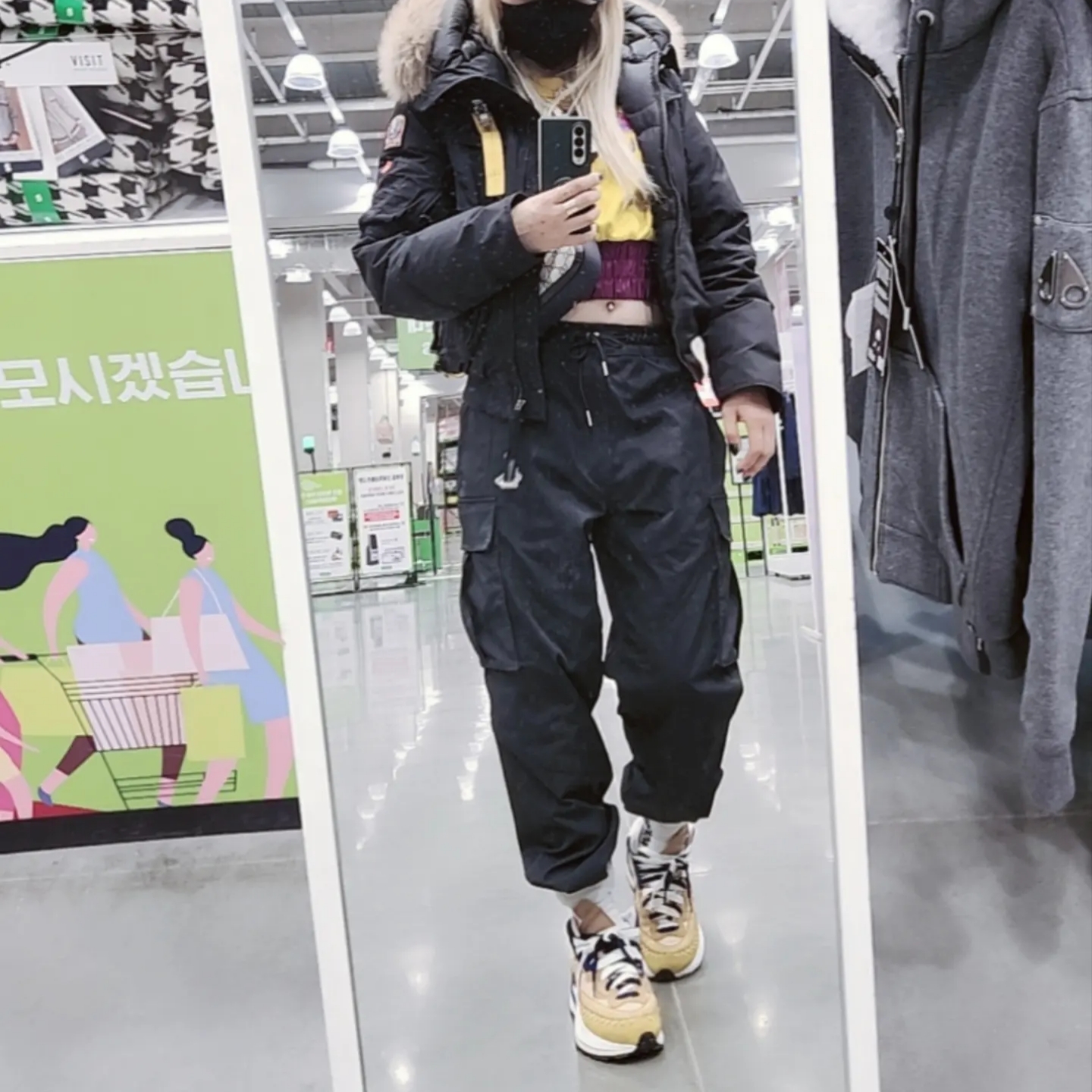 Parajumpers Gobi Masterpiece Jacket Black - 21FW, Nike x Sacai x Jean Paul Gaultier VaporWaffle Sesame Blue Void 착용 스타일 - 2