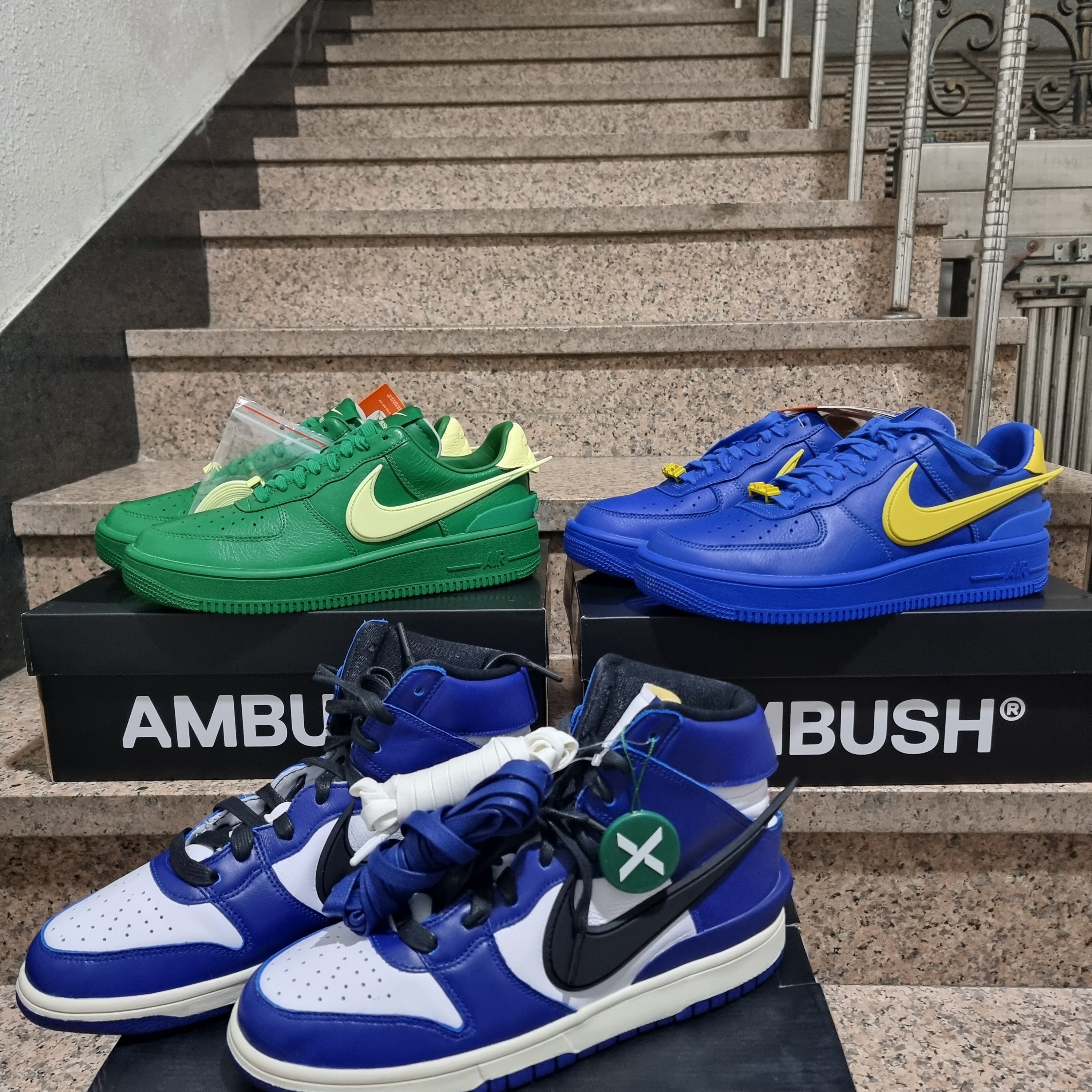 Nike x Ambush Dunk High Deep Royal Blue, Nike x Ambush Air Force 1 Low SP Pine Green and Citron 착용 스타일 - 1