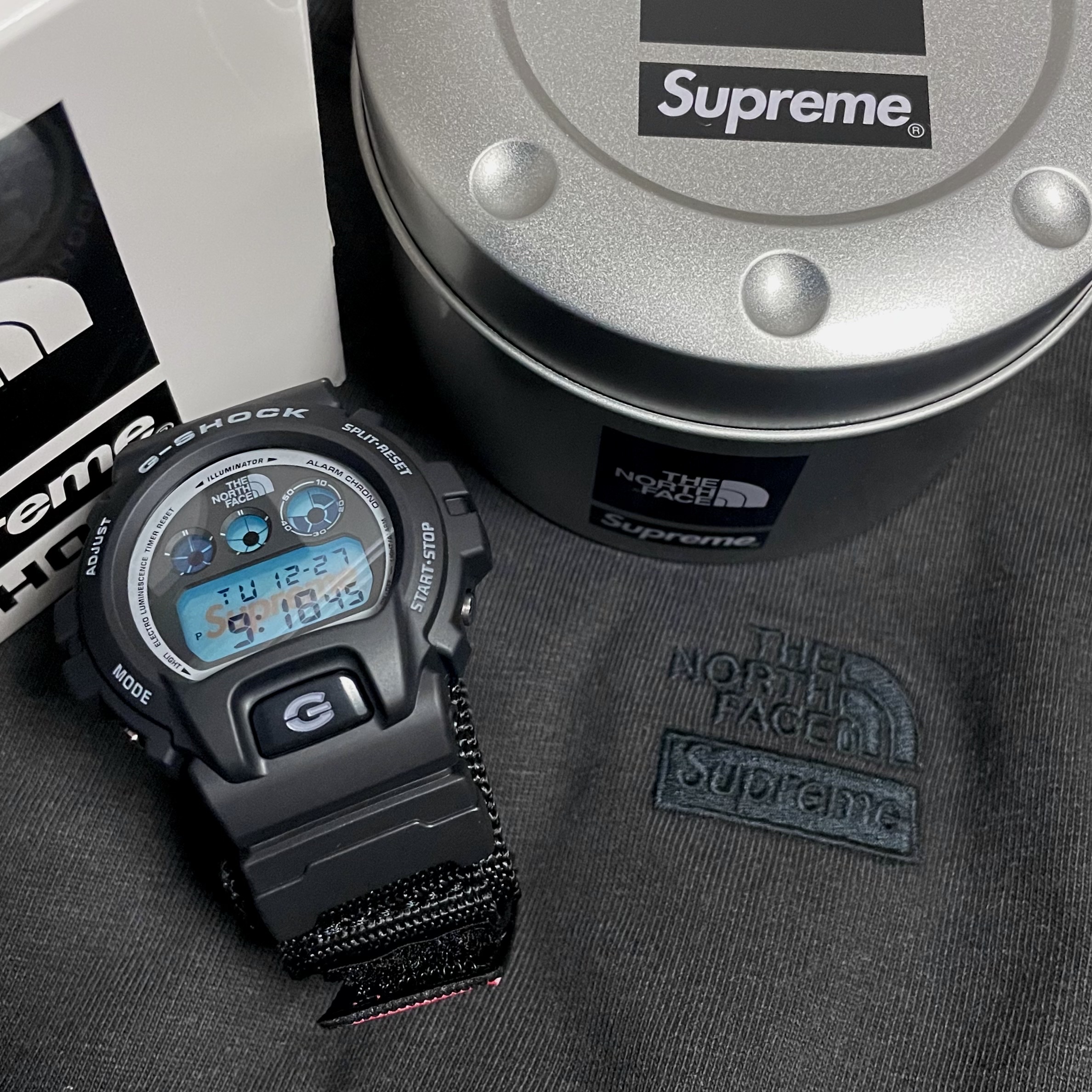 Casio G-Shock x Supreme x The North Face DW-6900 Black, Supreme x The North Face Pigment Printed L/S Top Black - 22FW 착용 스타일