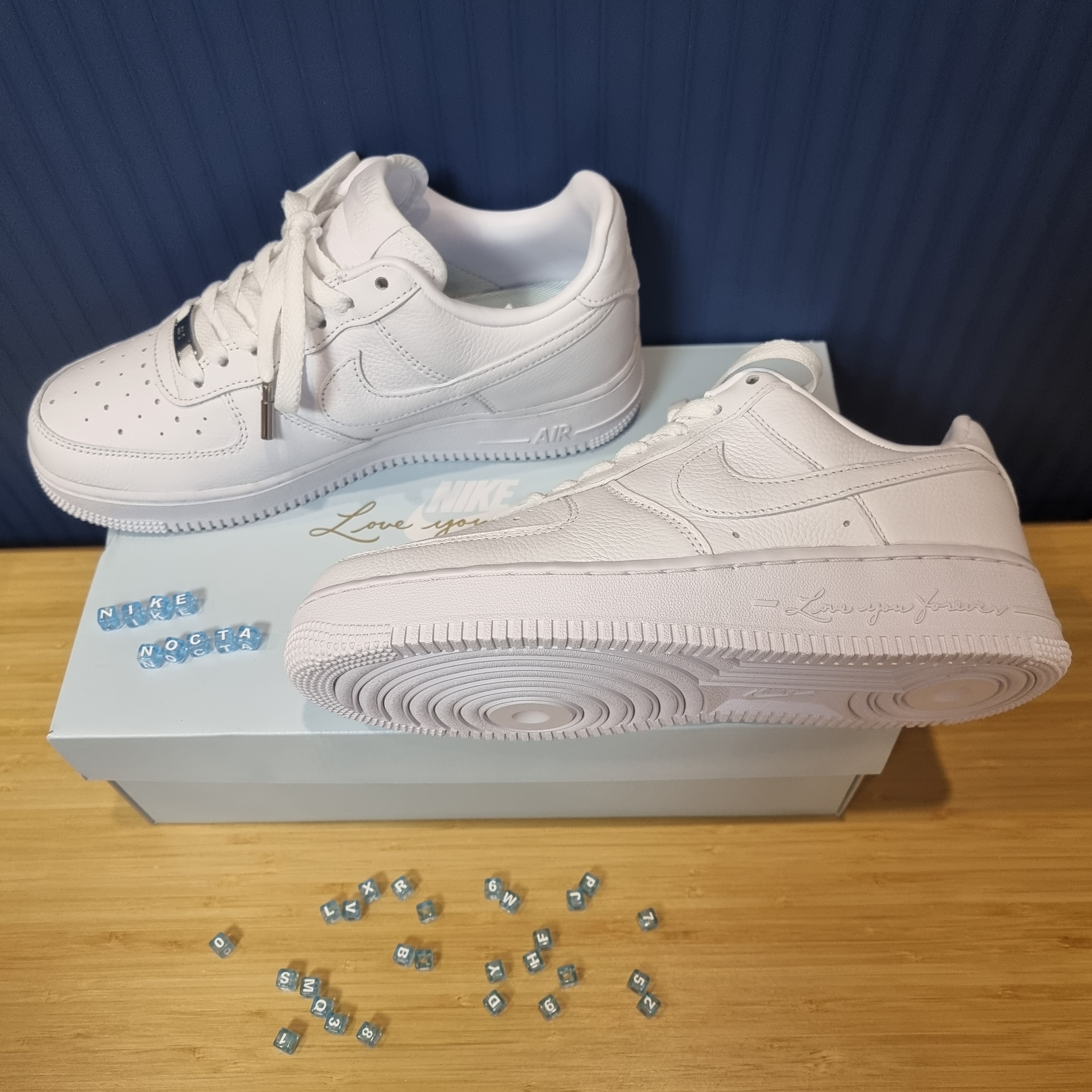 Nike x Drake Nocta Air Force 1 Low SP Certified Lover Boy White 착용 스타일 - 3