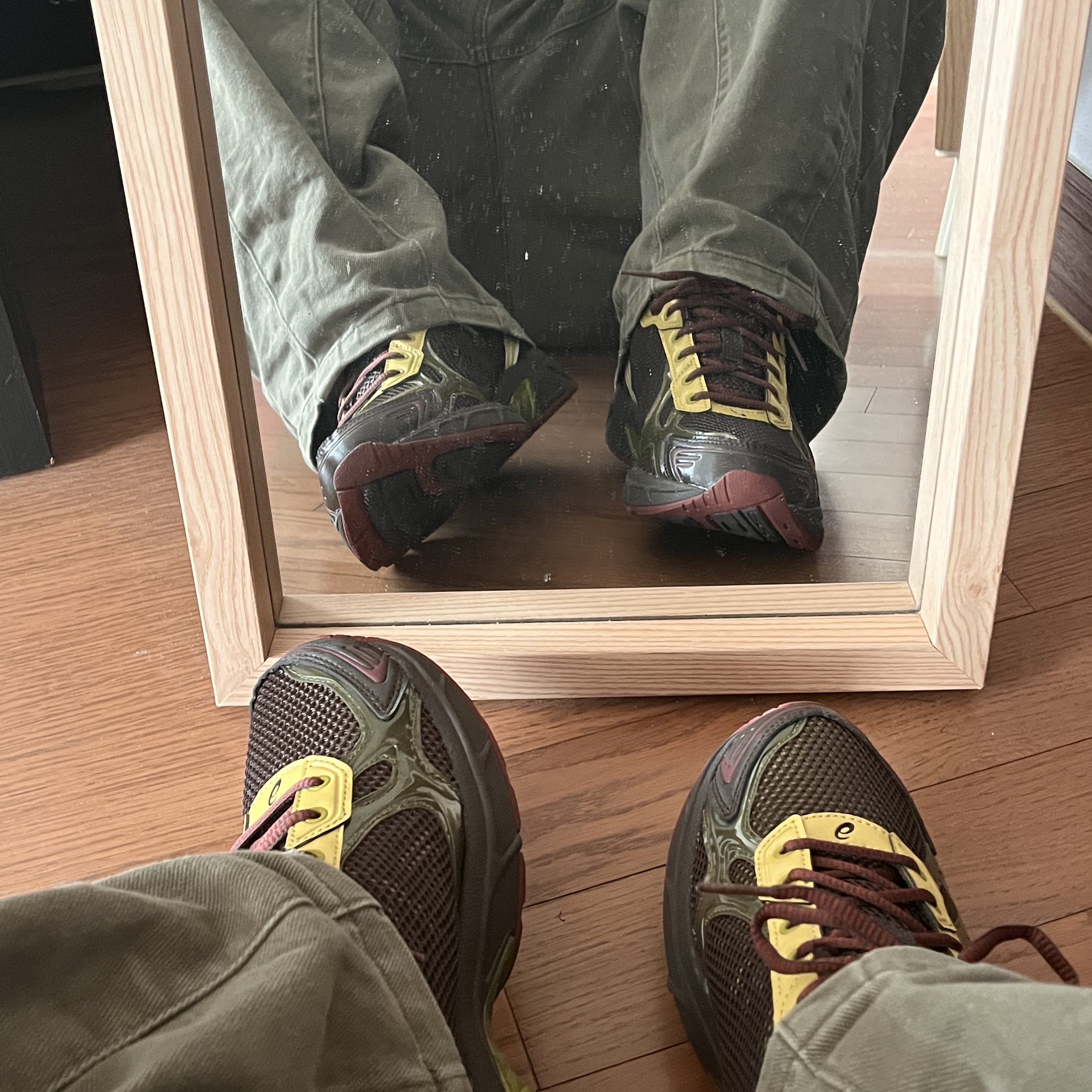 Asics UB4-S Gel-1130 Demitasse 착용 스타일 - 1