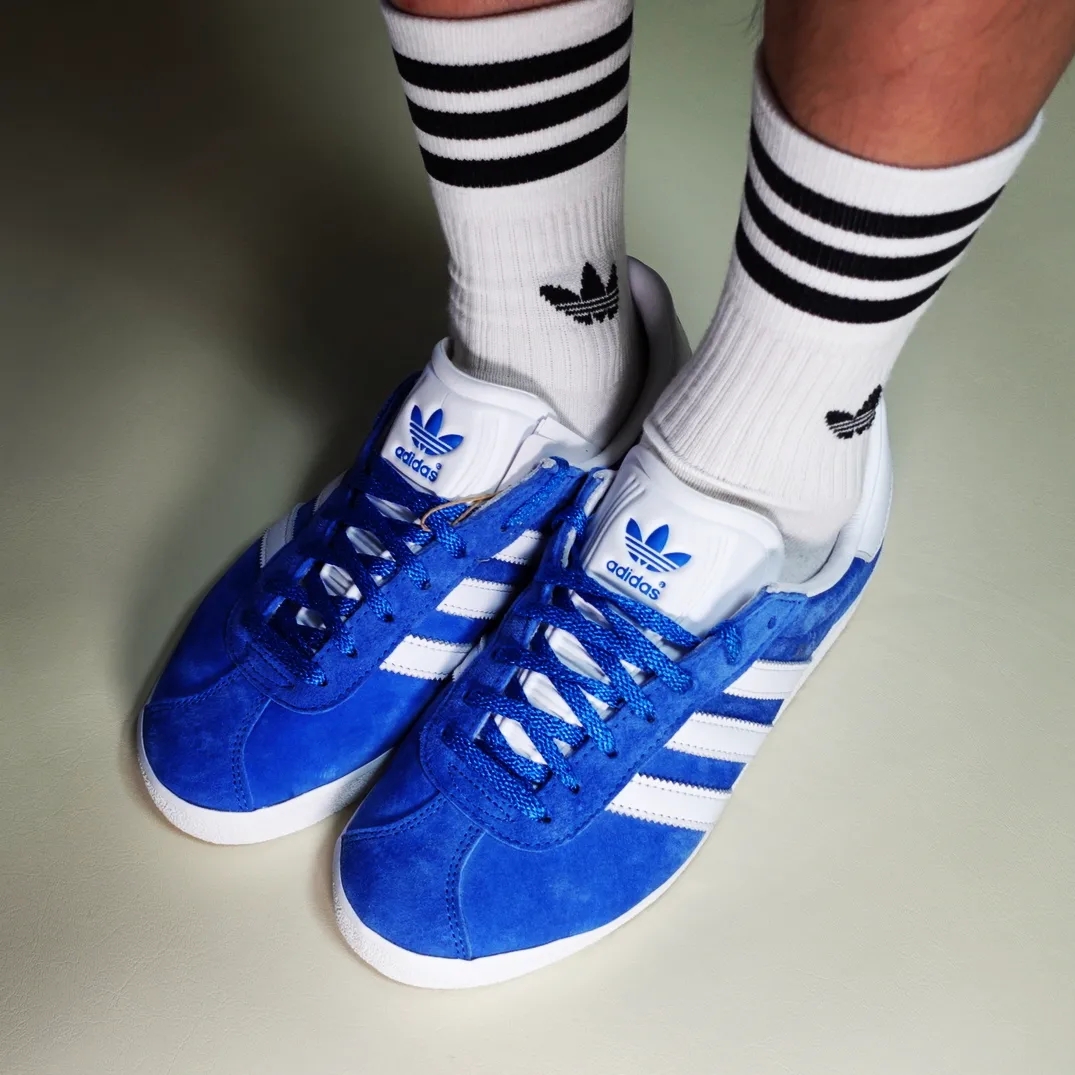 Adidas Gazelle 85 Blue Bird 착용 스타일 - 2