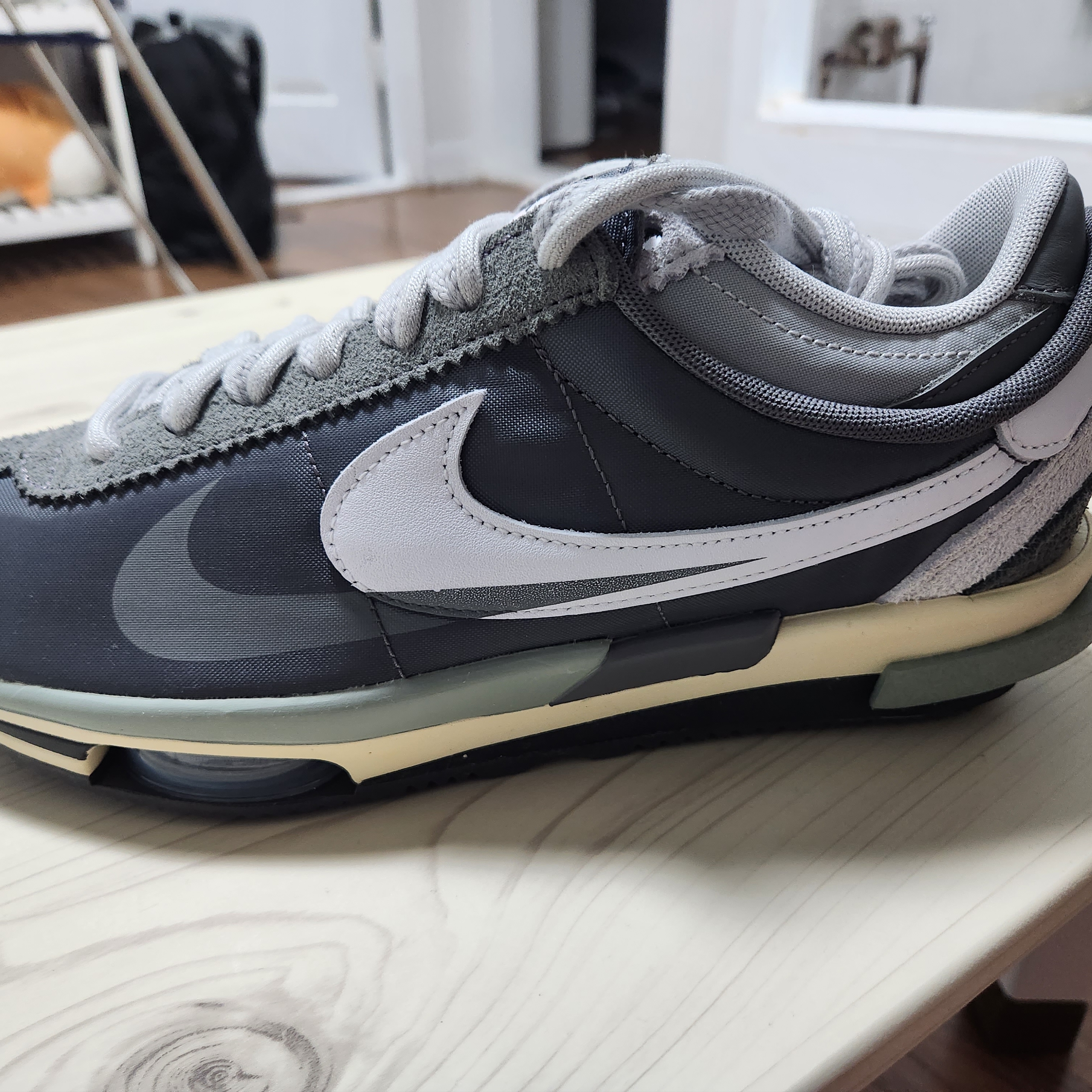 Nike x Sacai Zoom Cortez SP Iron Grey 착용 스타일
