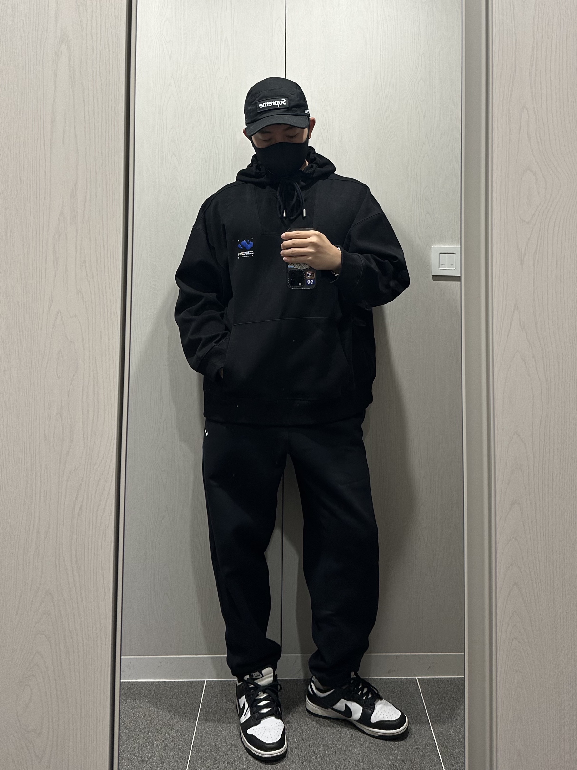 Zara x Ader Error Embroidery Hooded Sweatshirt Black, Nike NRG Solo Swoosh Fleece Pants Black White - Asia 착용 스타일