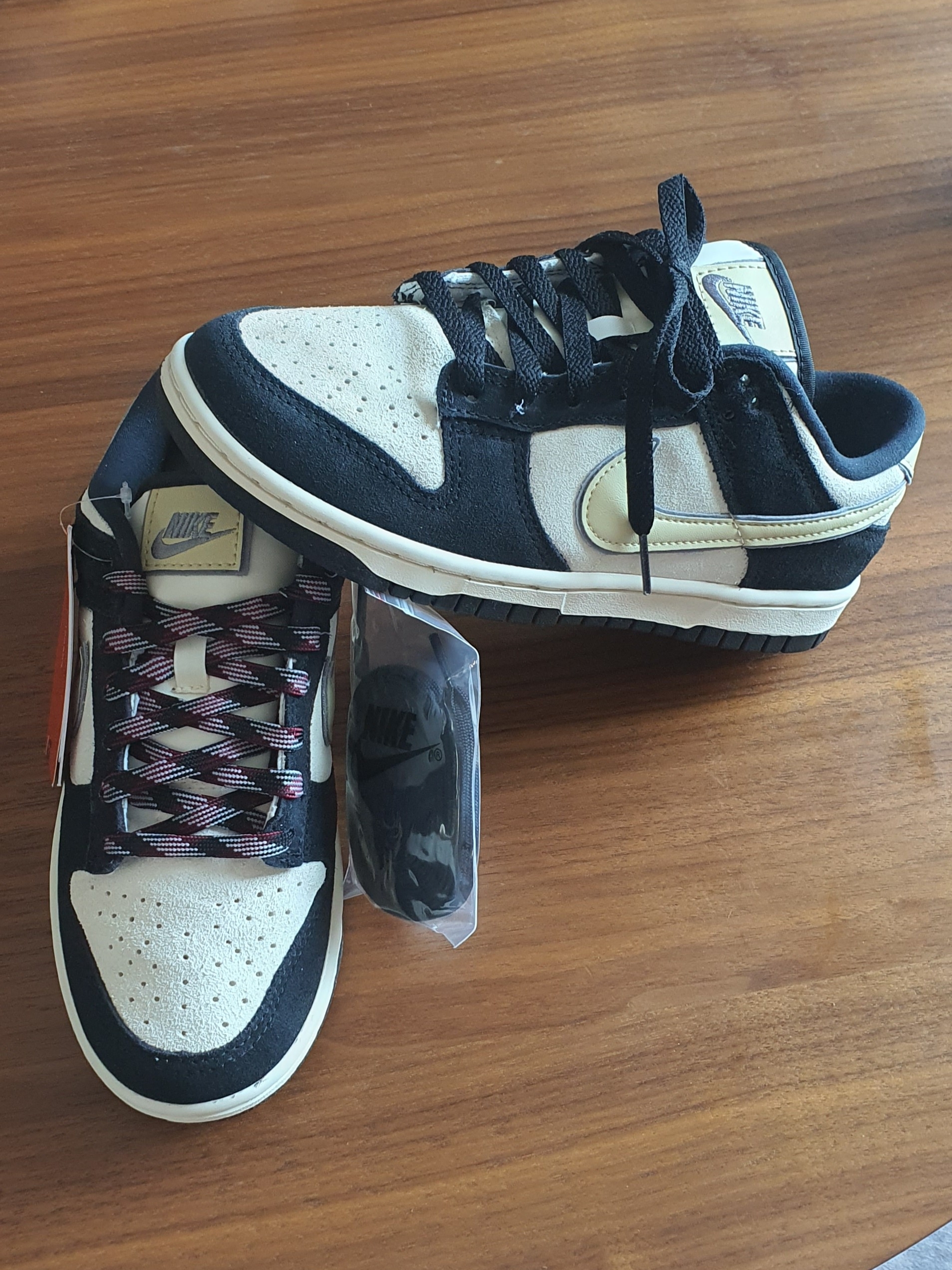 Nike Dunk Low Retro Black, (W) Nike Dunk Low LX Black Suede 착용 스타일 - 2