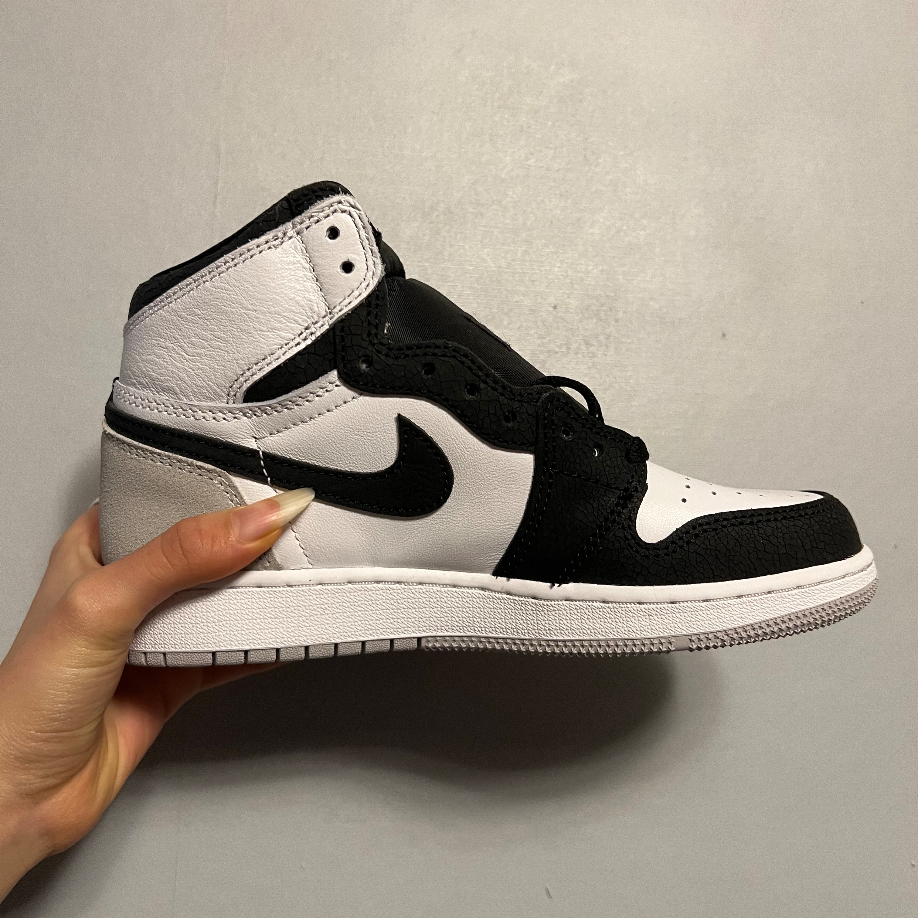 (GS) Jordan 1 Retro High OG Bleached Coral 착용 스타일
