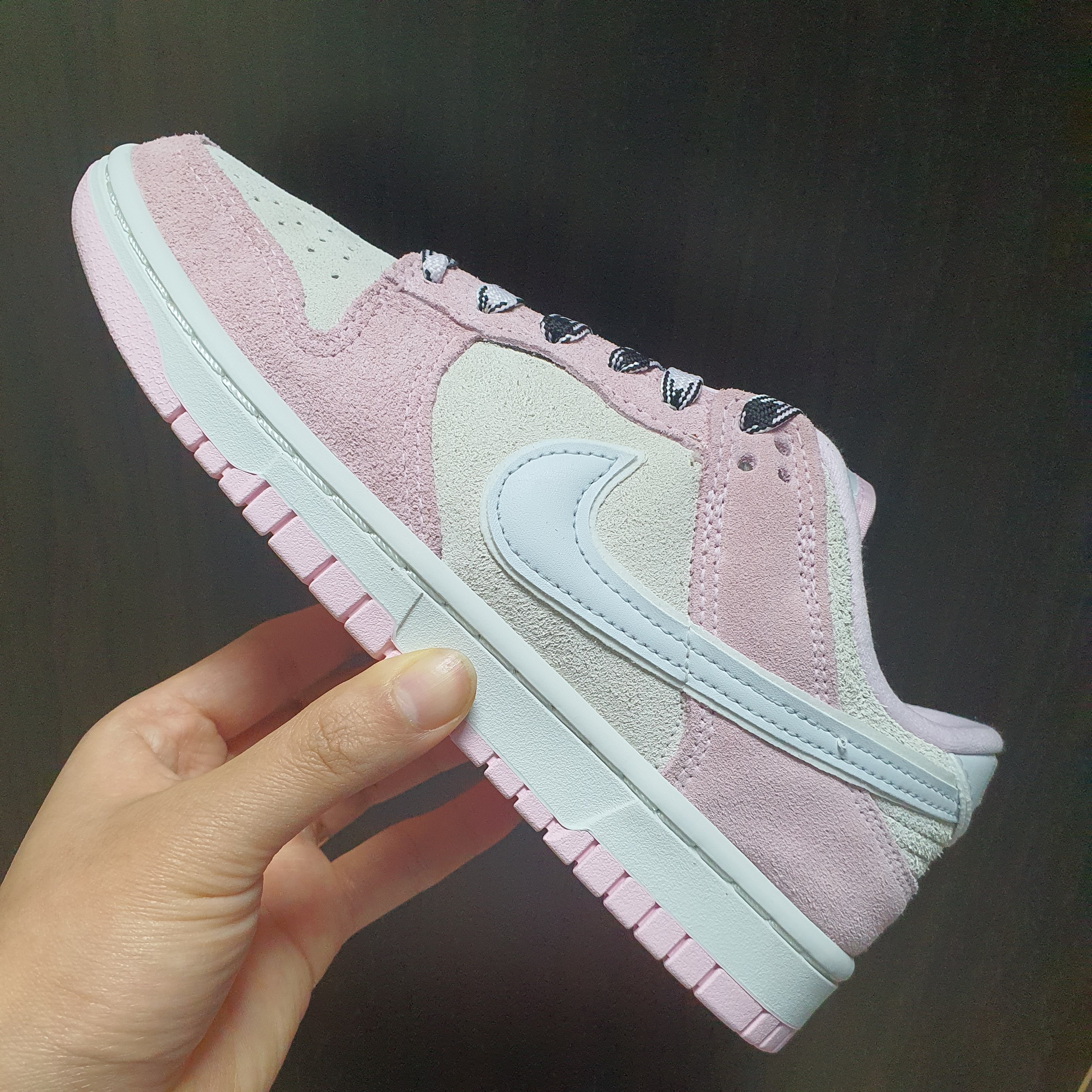 (W) Nike Dunk Low LX Pink Foam 착용 스타일