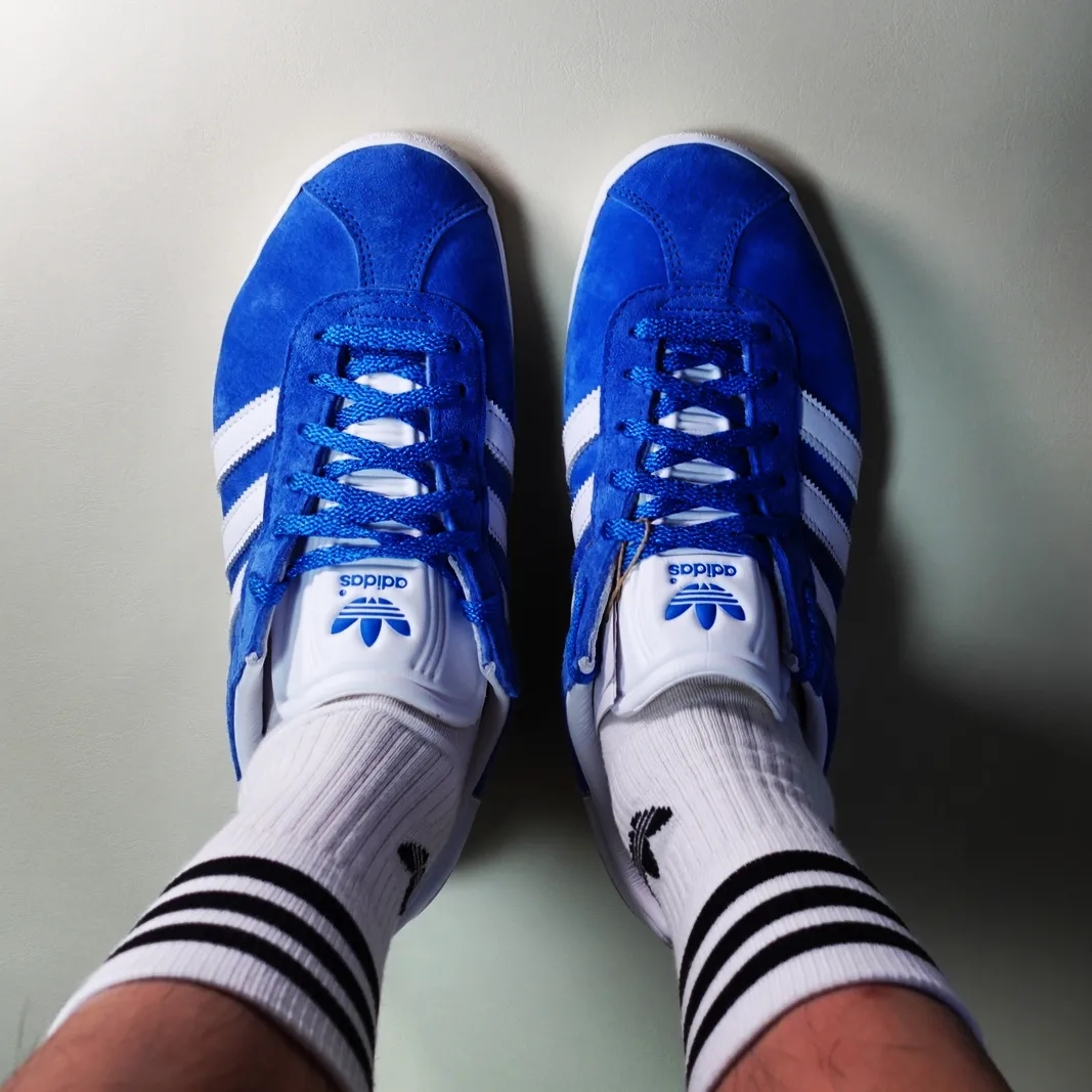 Adidas Gazelle 85 Blue Bird 착용 스타일 - 4