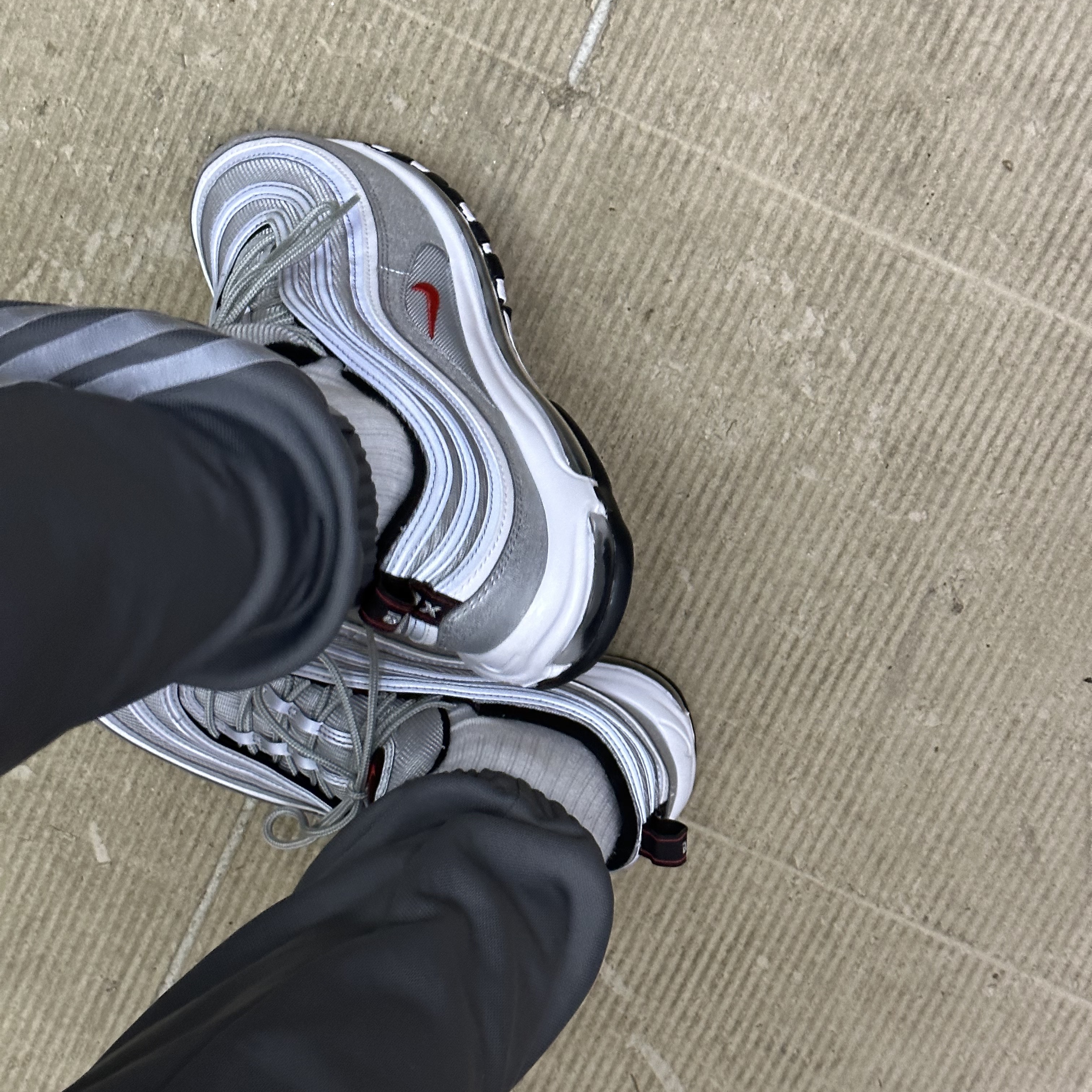 Nike Air Max 97 OG Silver Bullet 2022 착용 스타일 - 2