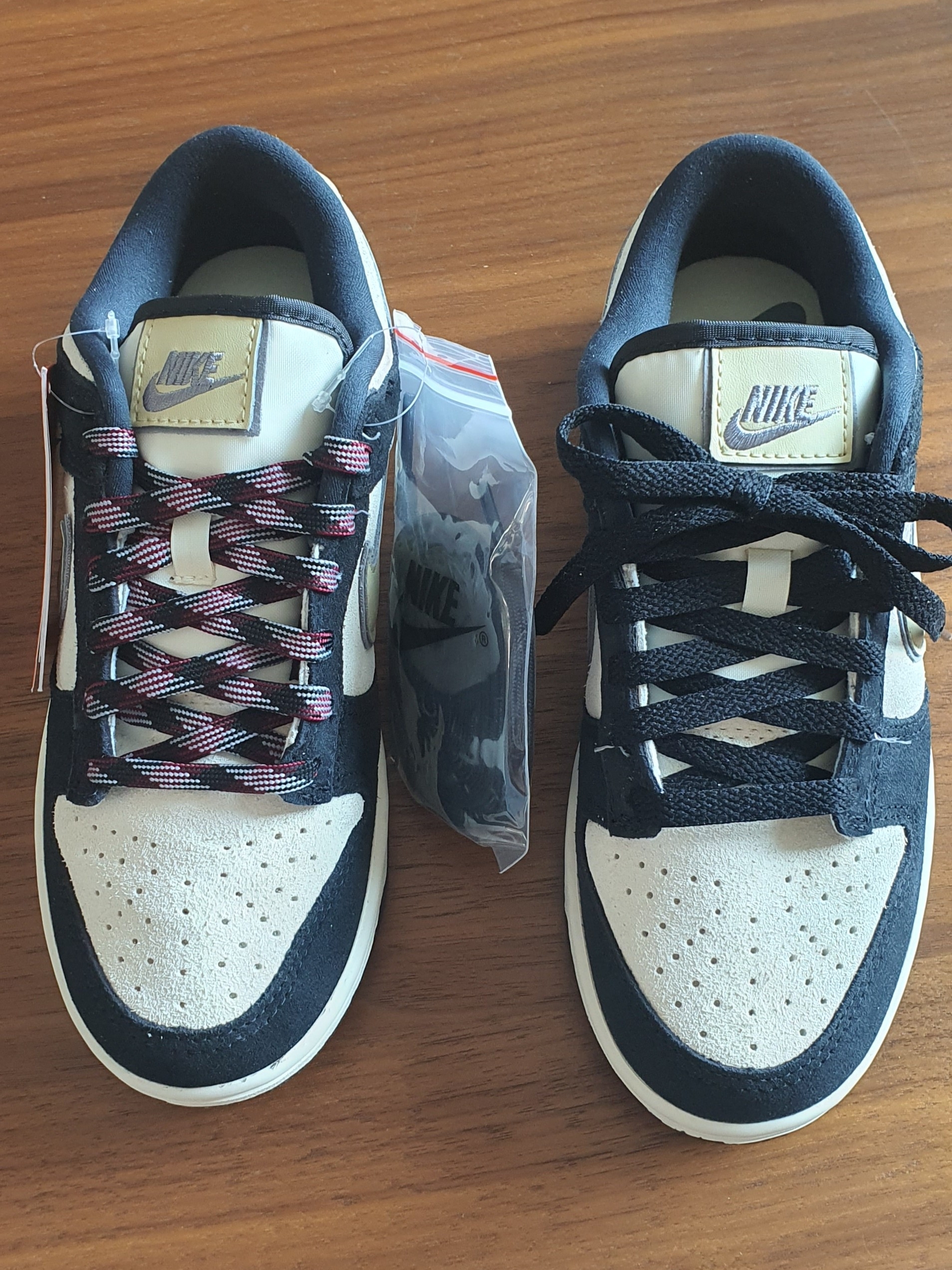 Nike Dunk Low Retro Black, (W) Nike Dunk Low LX Black Suede 착용 스타일 - 1