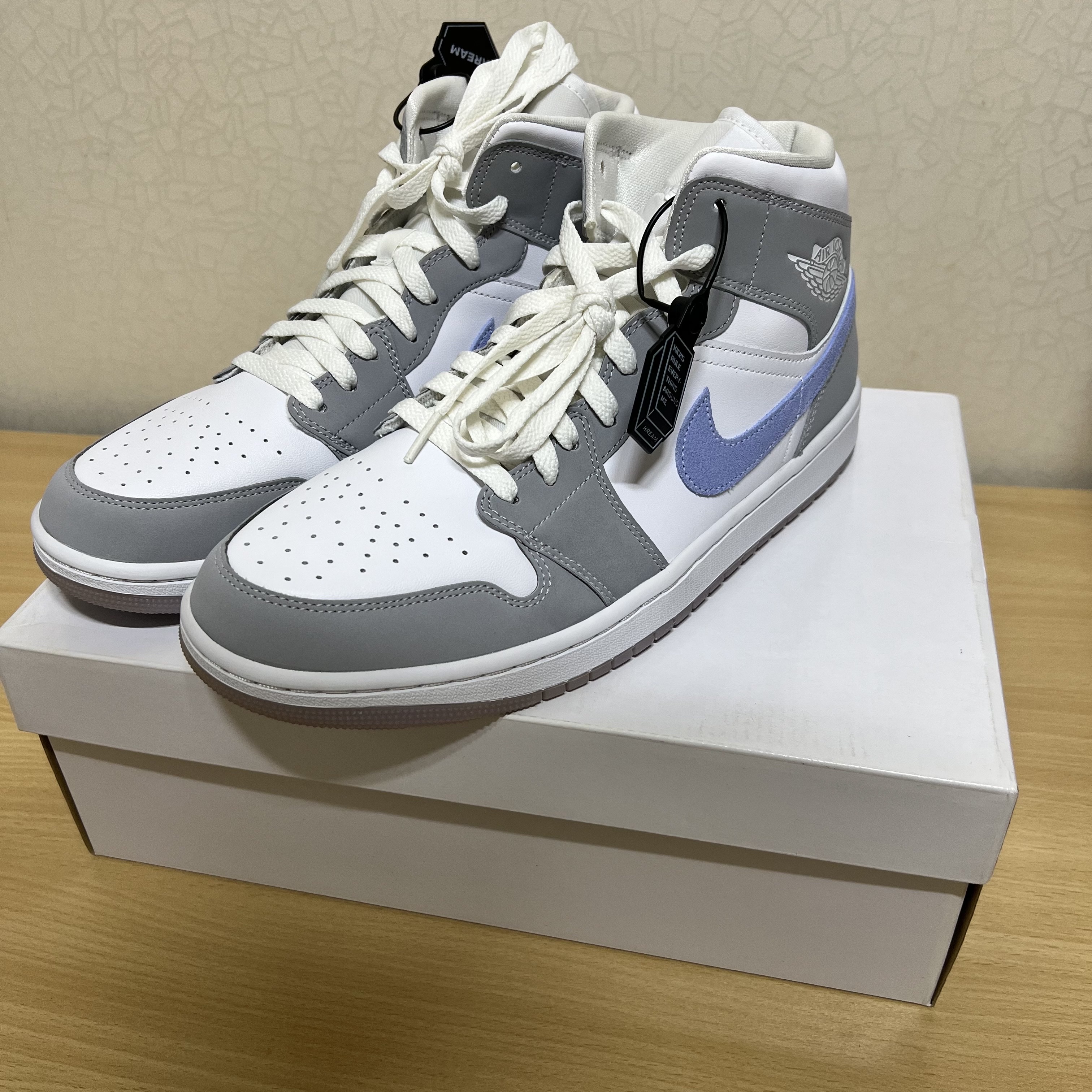 (W) Jordan 1 Mid Wolf Grey 착용 스타일