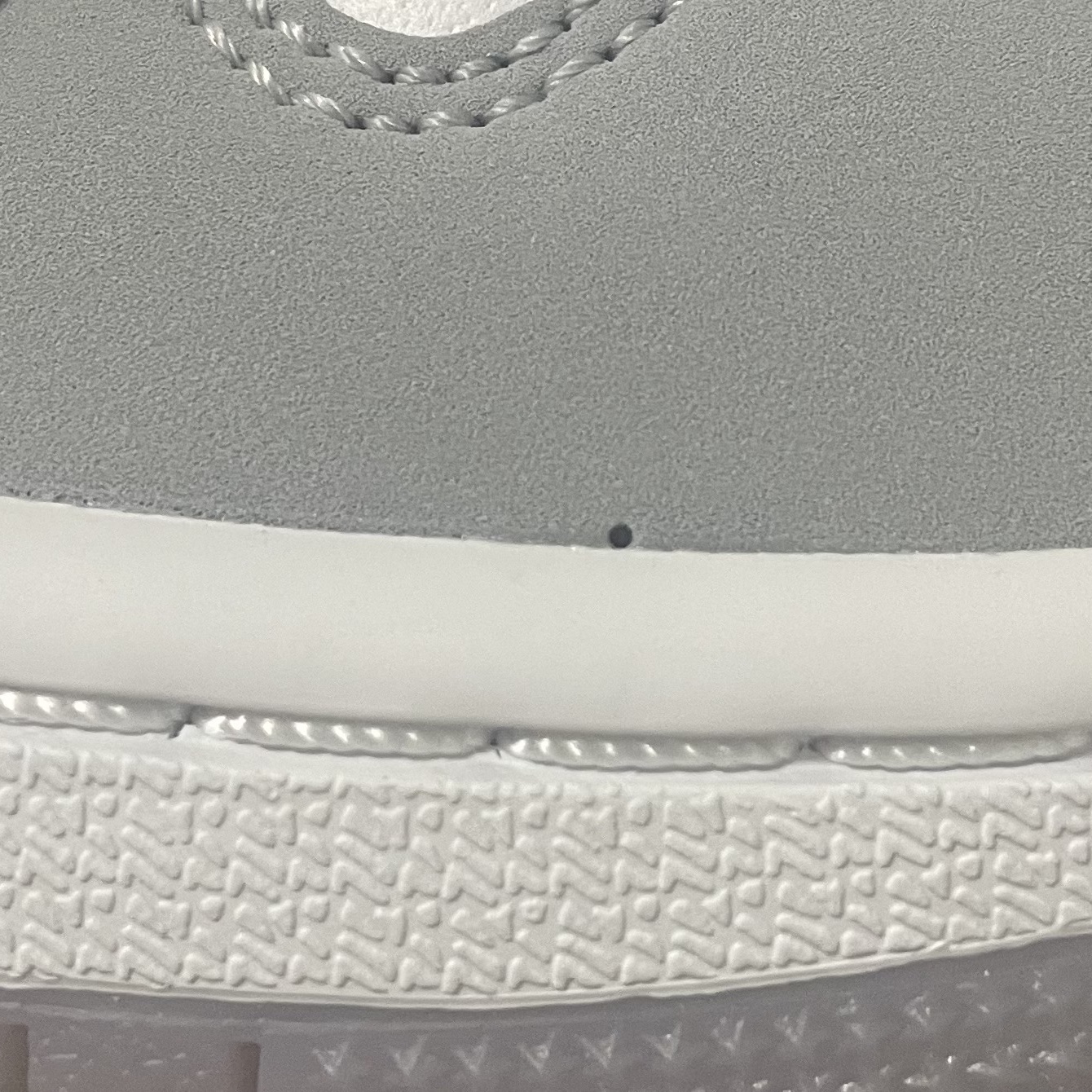 (W) Jordan 1 Mid Wolf Grey 착용 스타일 - 3