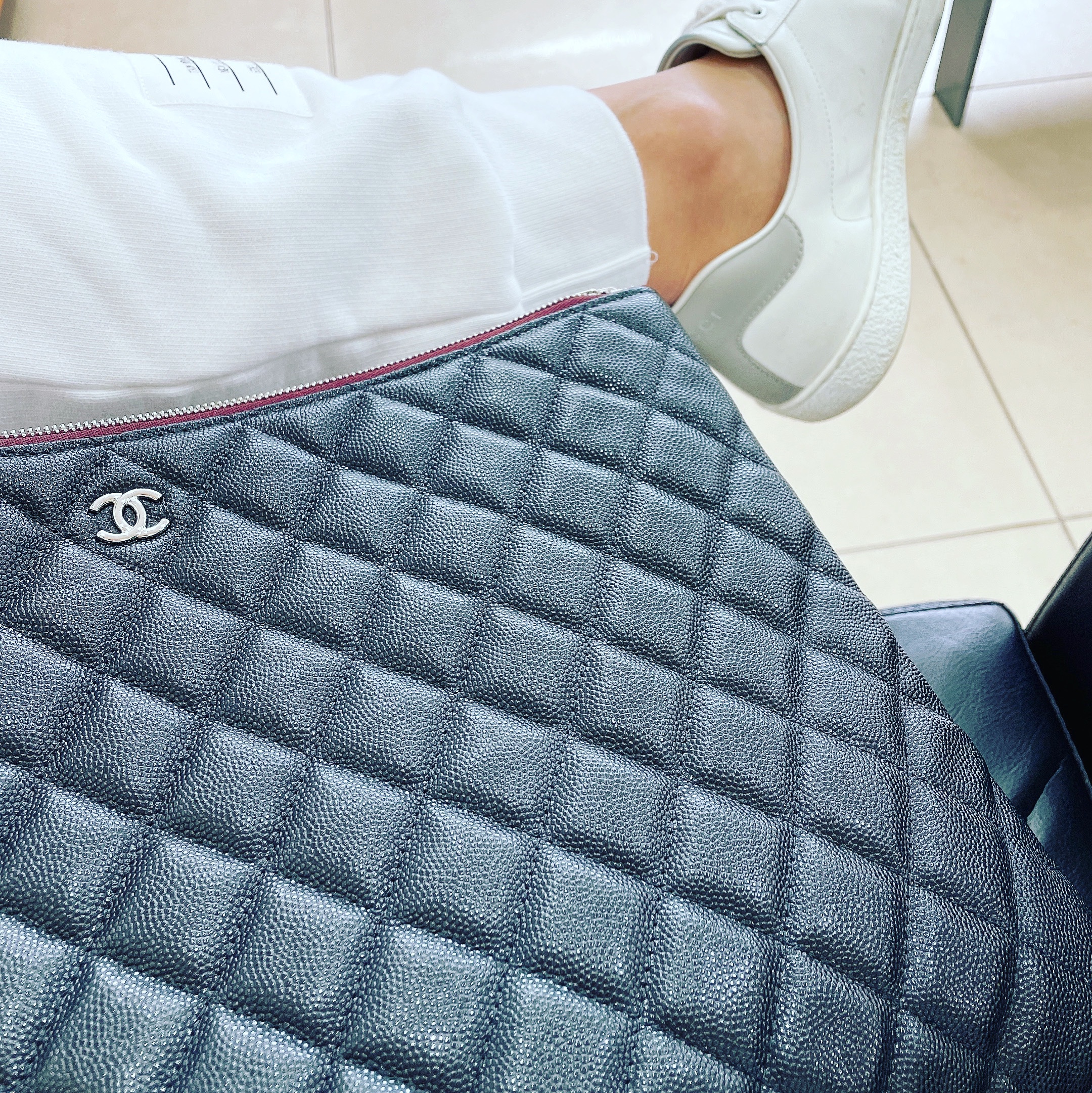 Chanel Medium Classic Pouch Grained Calfskin & Gold Black, Gucci Ace Interlocking G Logo Sneakers White 착용 스타일