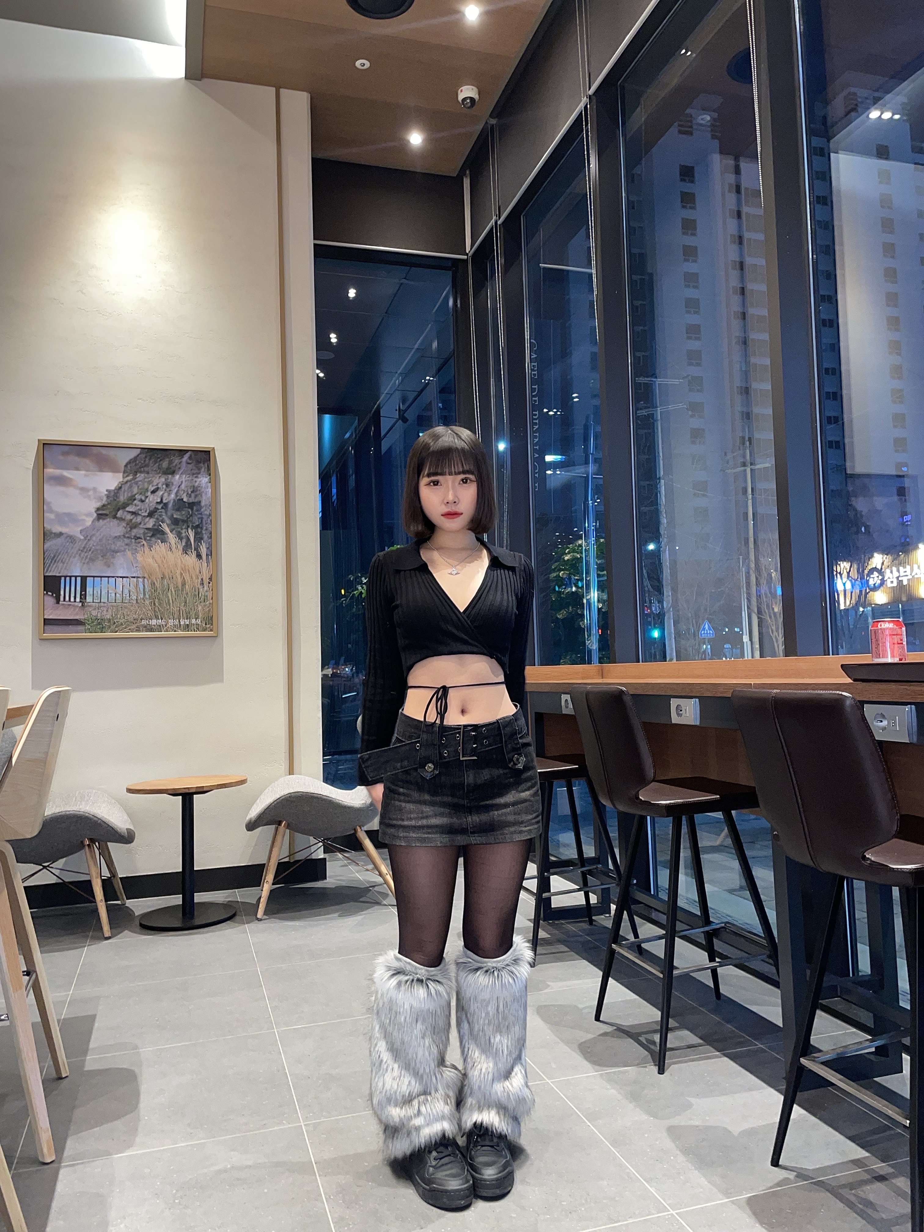 (W) The North Face Nuptse Short Jacket TNF Black, Vivienne Westwood Mayfair Bas Relief Pendant Silver 착용 스타일 - 2
