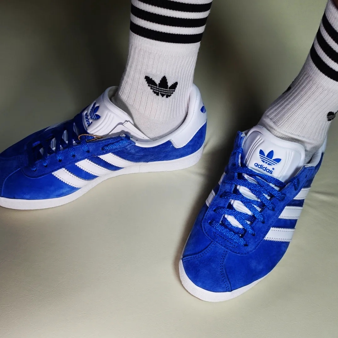 Adidas Gazelle 85 Blue Bird 착용 스타일 - 3