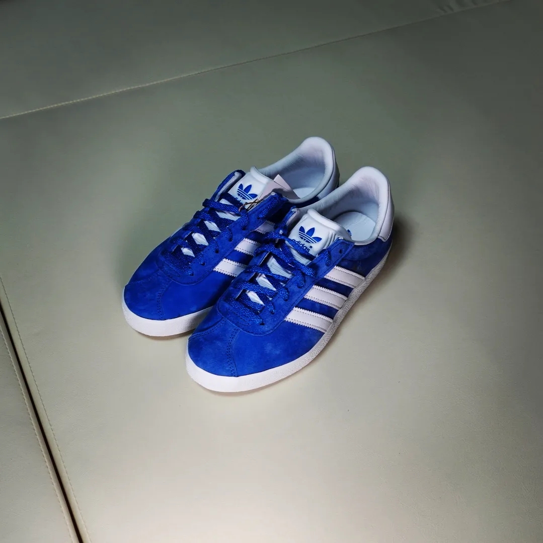 Adidas Gazelle 85 Blue Bird 착용 스타일 - 1