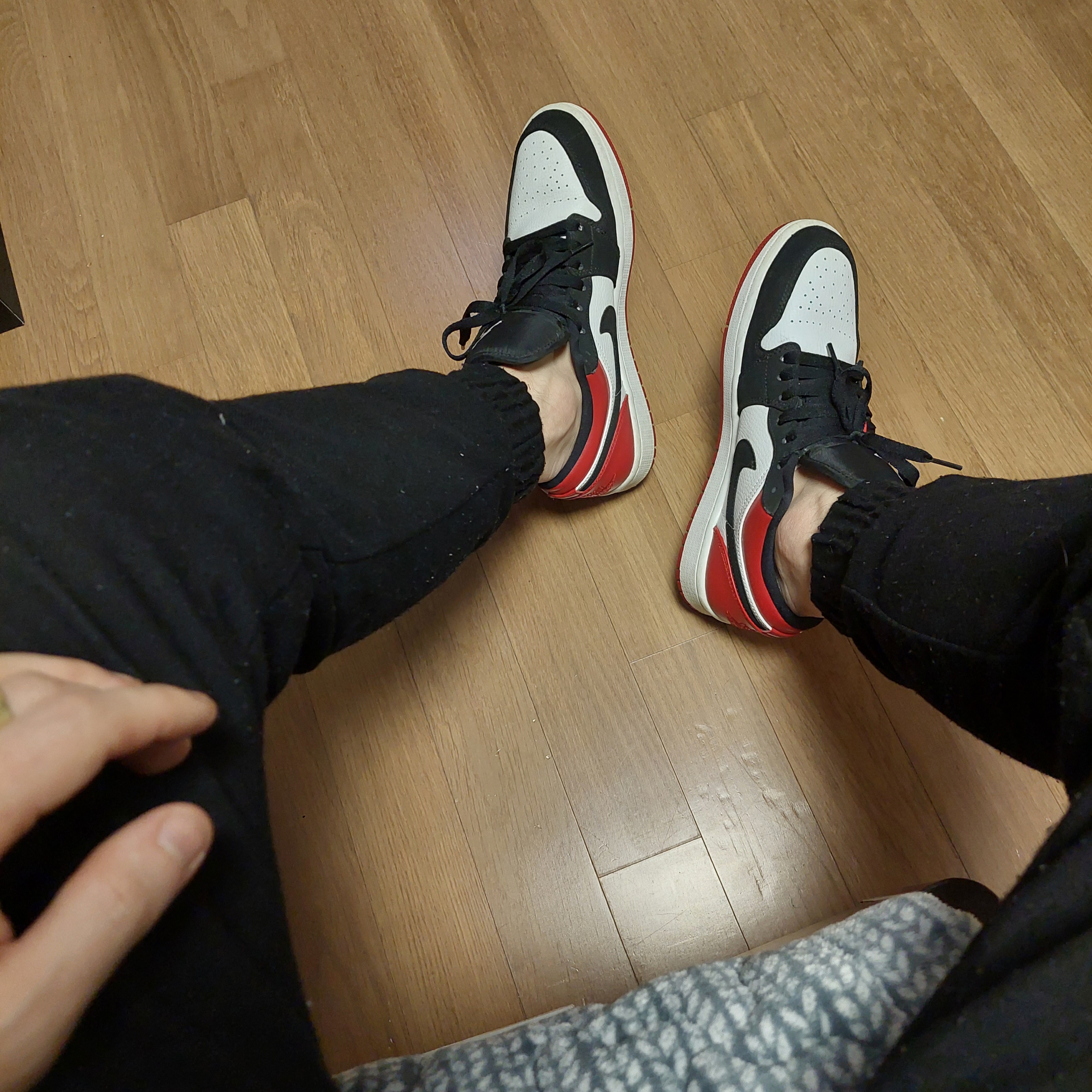 Jordan 1 Low Black Toe 착용 스타일