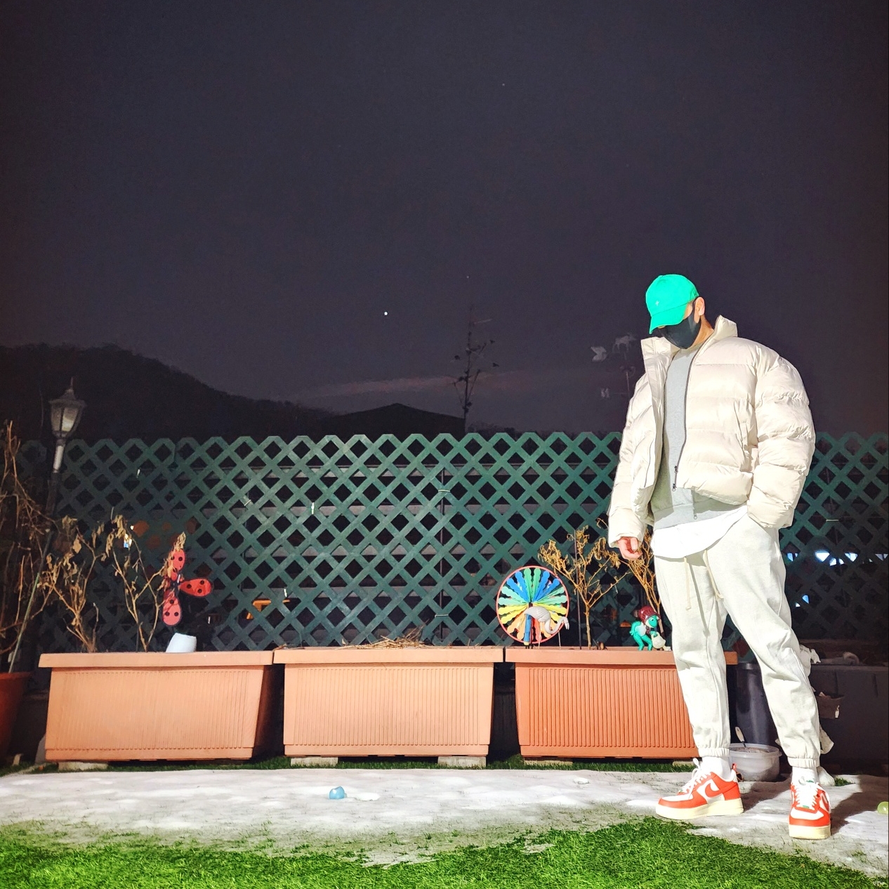 Nike Air Force 1 '07 LV8 Pojangmacha 착용 스타일 - 1