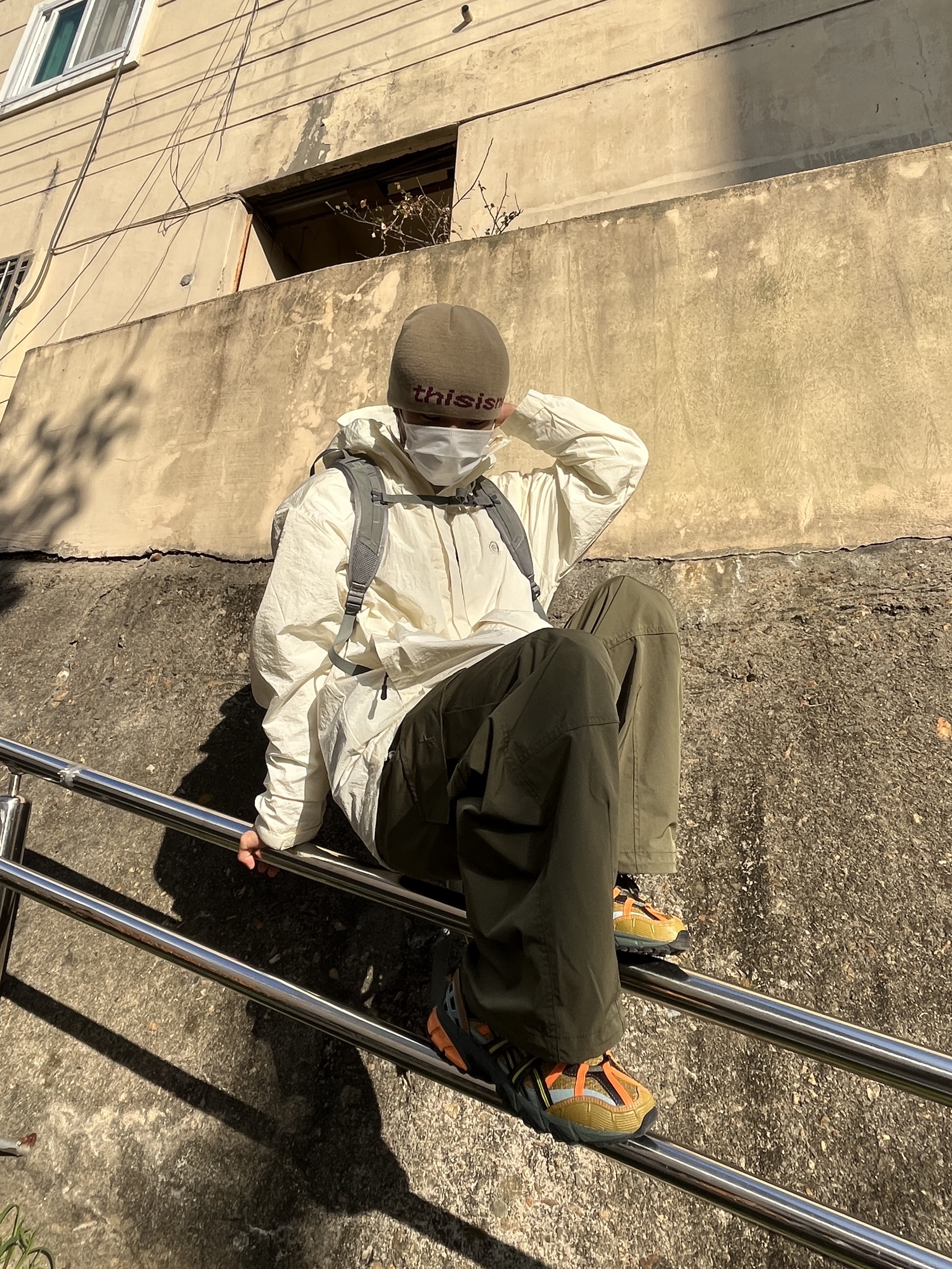 Asics x Andersson Bell Gel-Sonoma 15-50 Olive Oil Dark Brown 착용 스타일 - 3