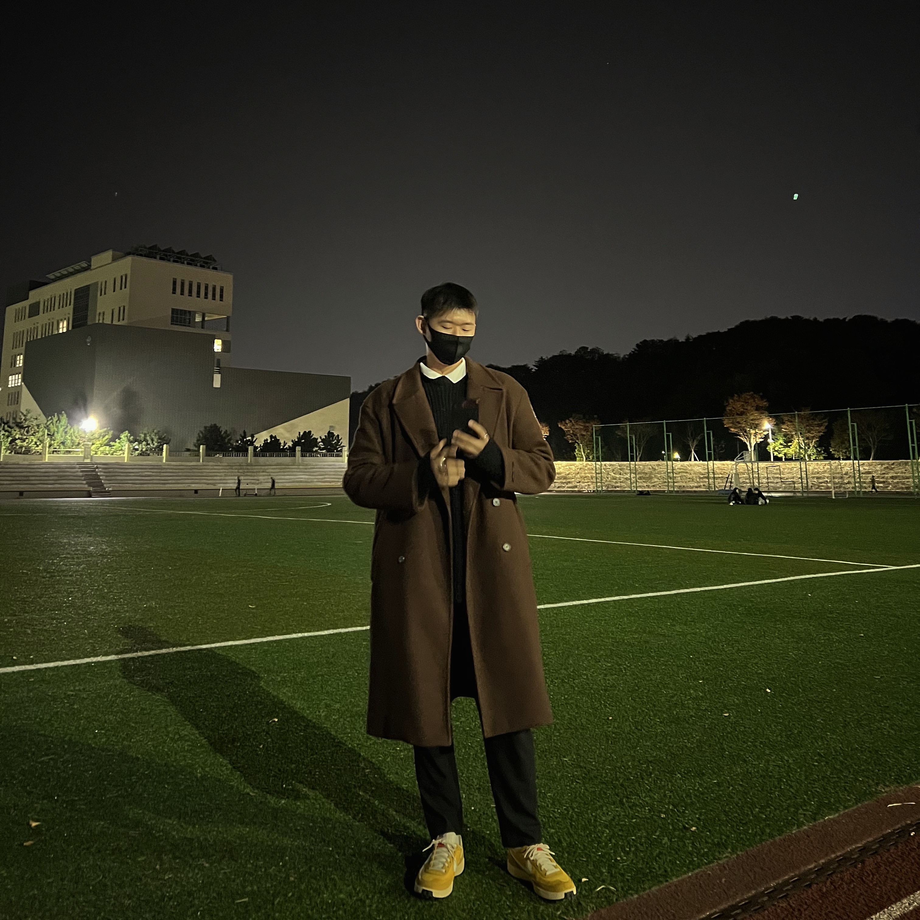 Nike x Tom Sachs General Purpose Shoe Archive, Gucci Kingsnake Print GG Supreme Wallet 착용 스타일