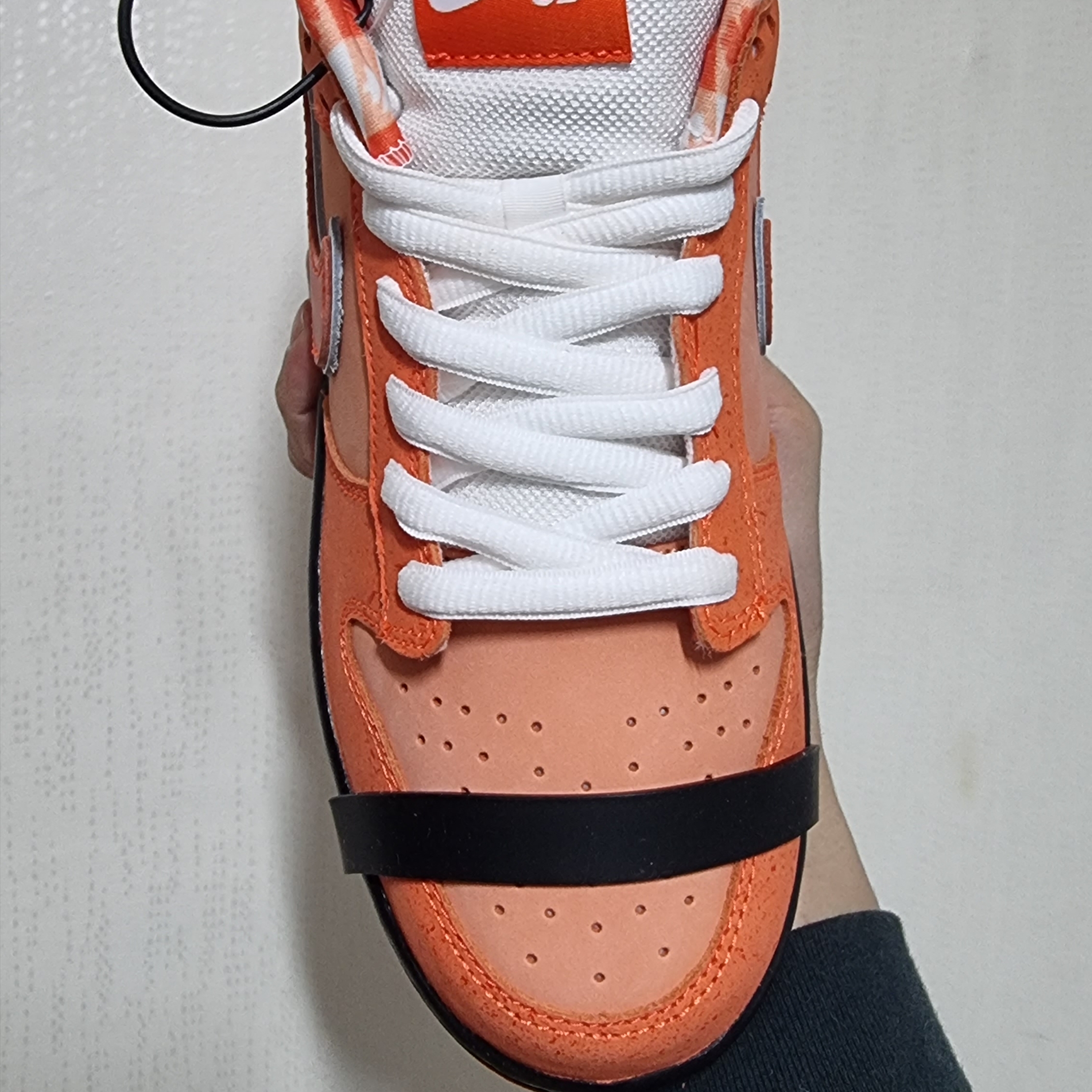 Nike x Concepts SB Dunk Low Orange Lobster (Regular Box) 착용 스타일 - 3