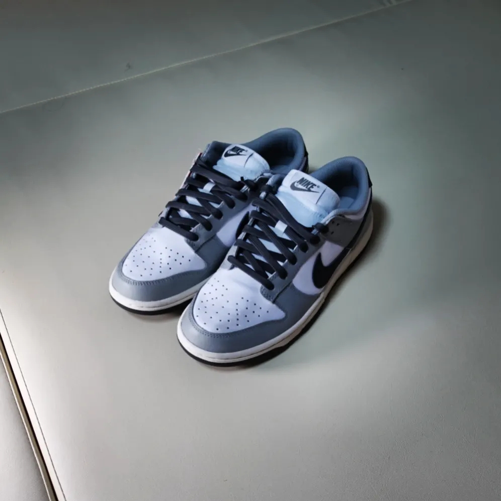 (W) Nike Dunk Low Light Smoke Grey 착용 스타일 - 1