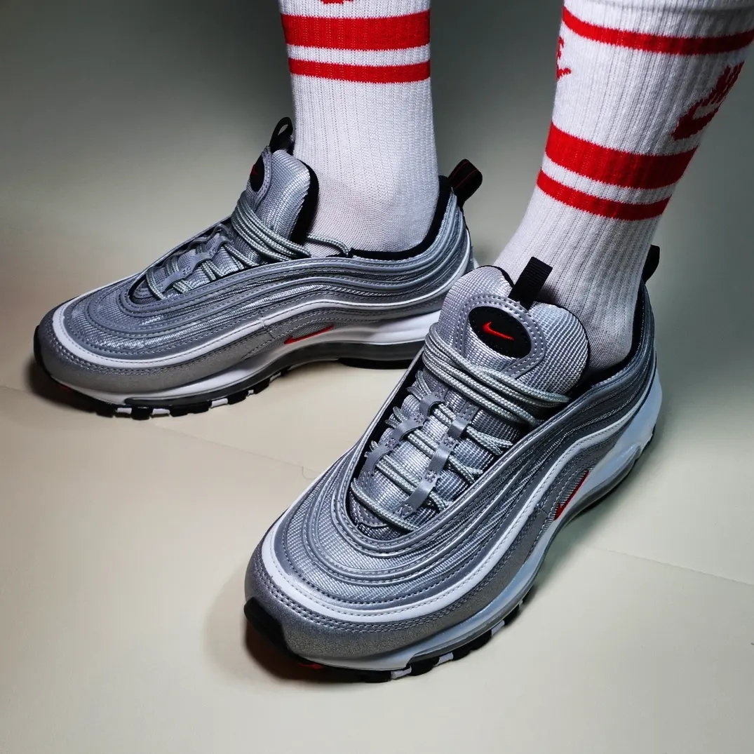 Nike Air Max 97 OG Silver Bullet 2022 착용 스타일 - 4