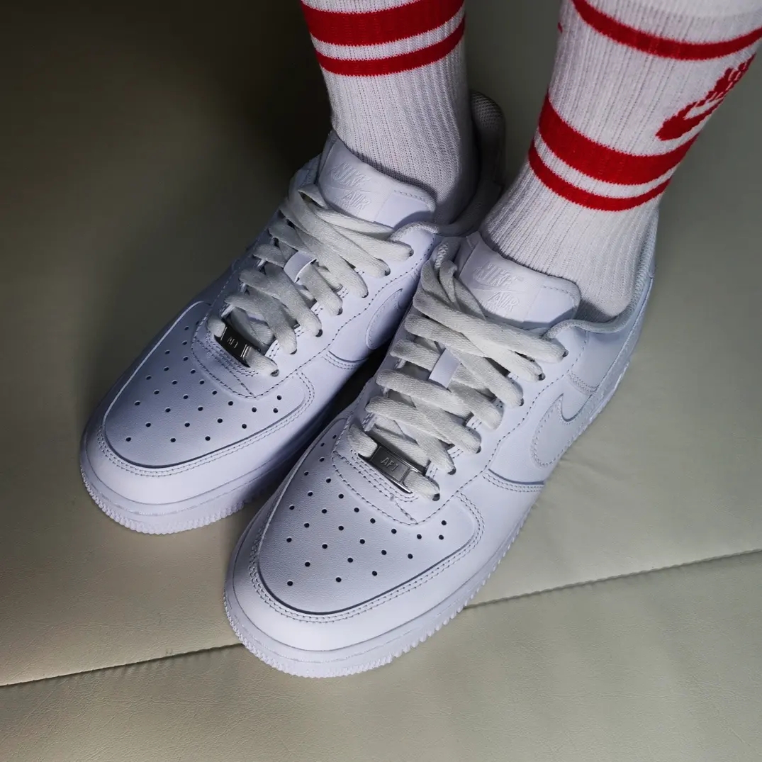 Nike Air Force 1 '07 Low White 착용 스타일 - 2